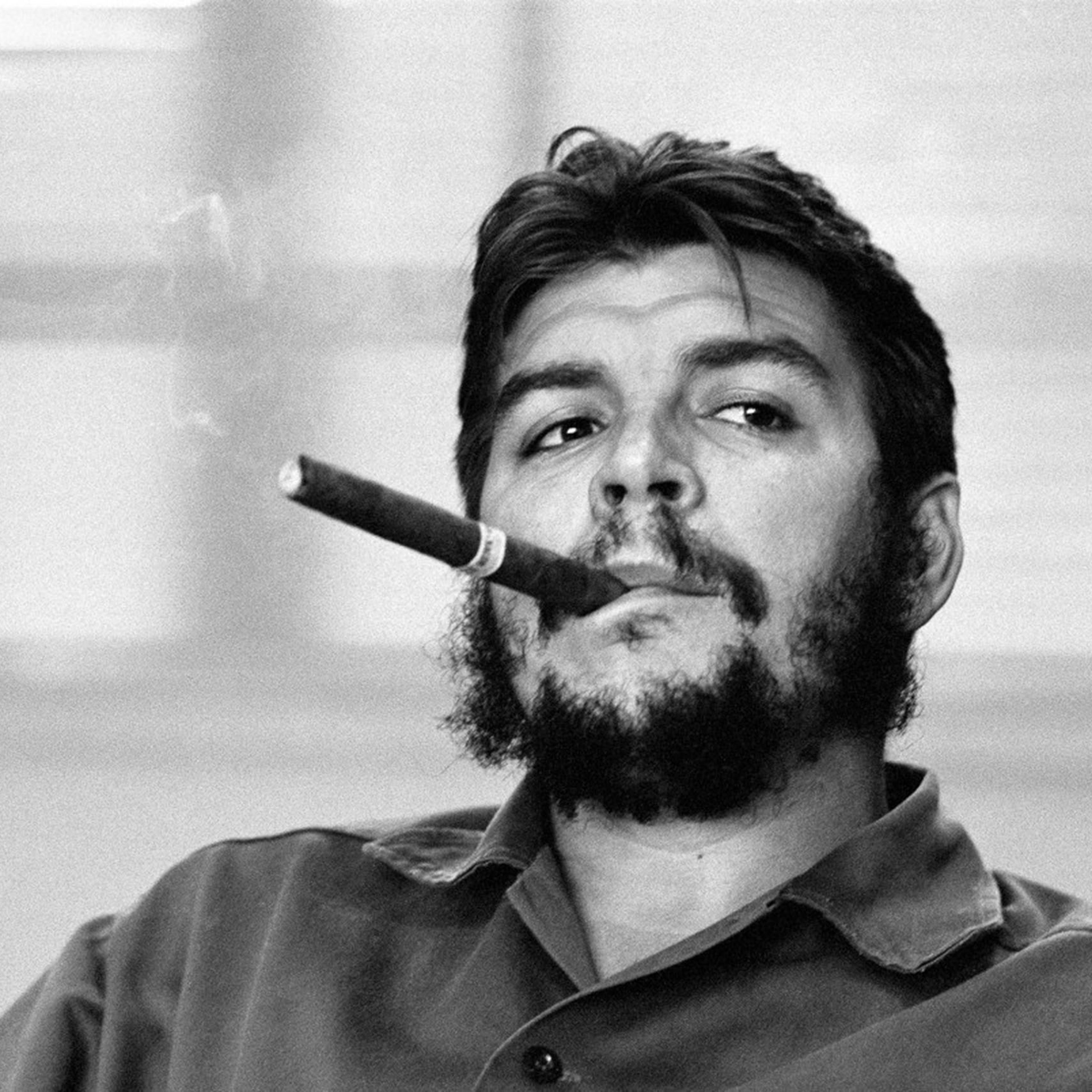 Havana. Ministry of Industry. Ernesto GUEVARA (Che), Argentinian politician, Minister of industry (1961-1965) during an exclusive interview in his office.
