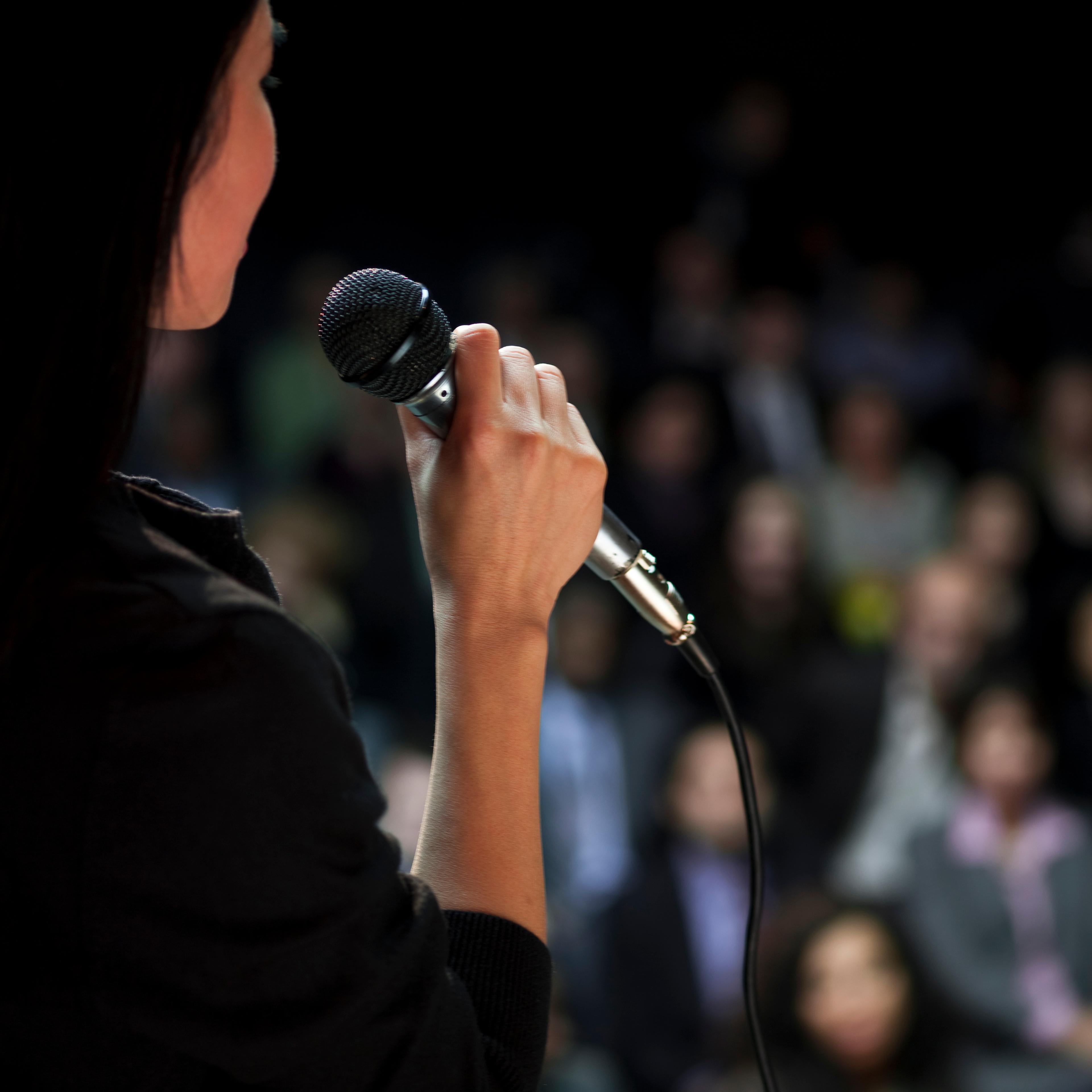 woman-giving-presentation