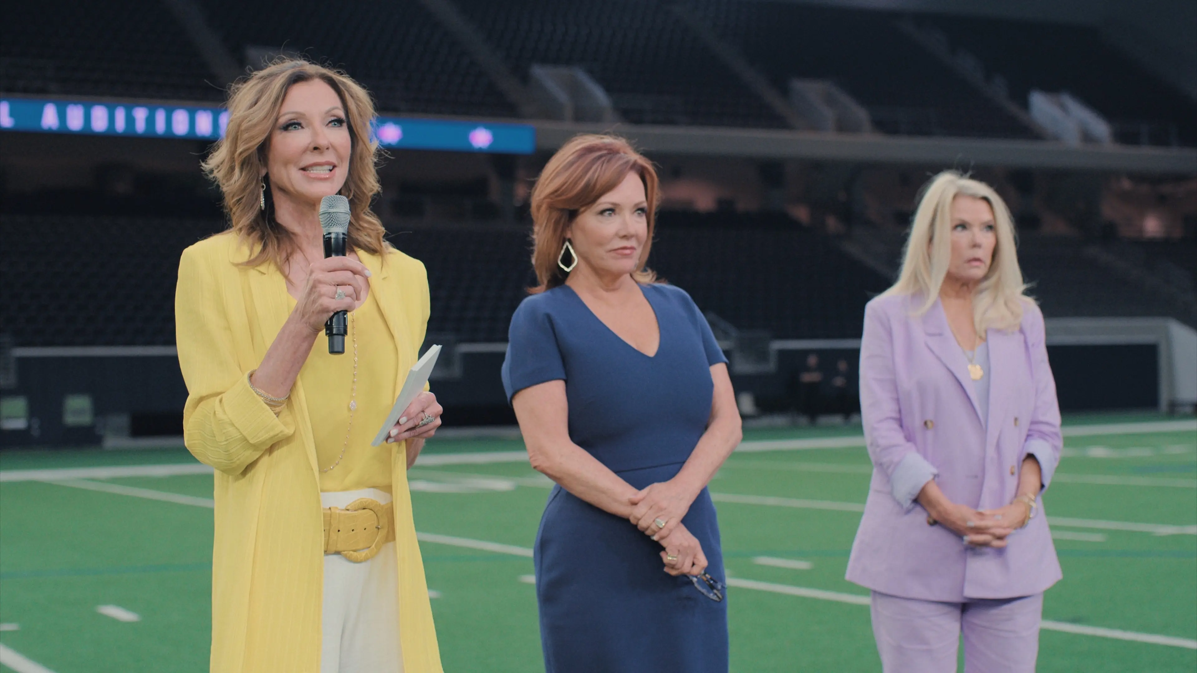 Why The Dallas Cowboys Cheerleaders Salaries Are So Low why-the-dallas-cowboys-cheerleaders-salaries-are-so-low
