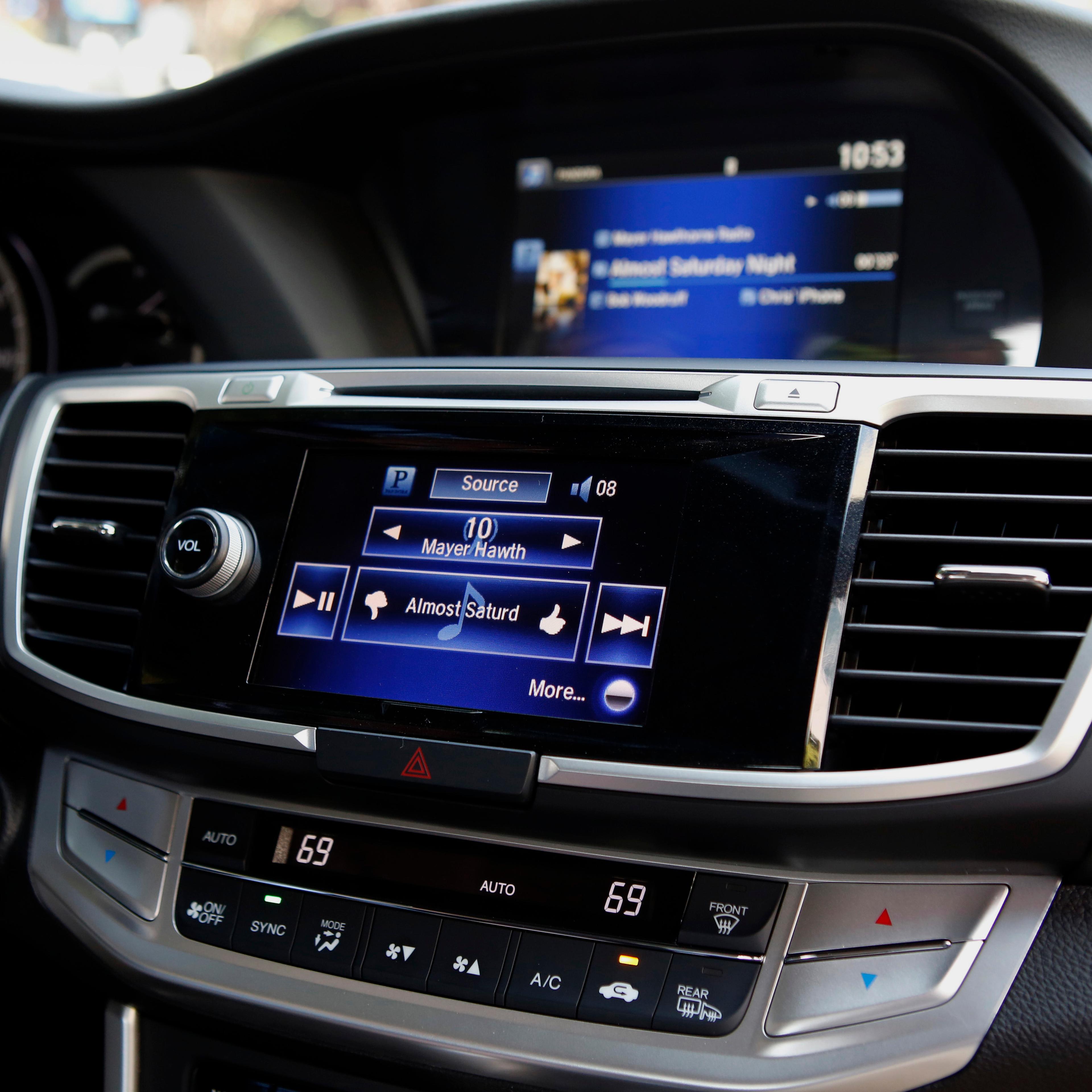 Demonstration Of The New Pandora Operation In A Honda Vehicle