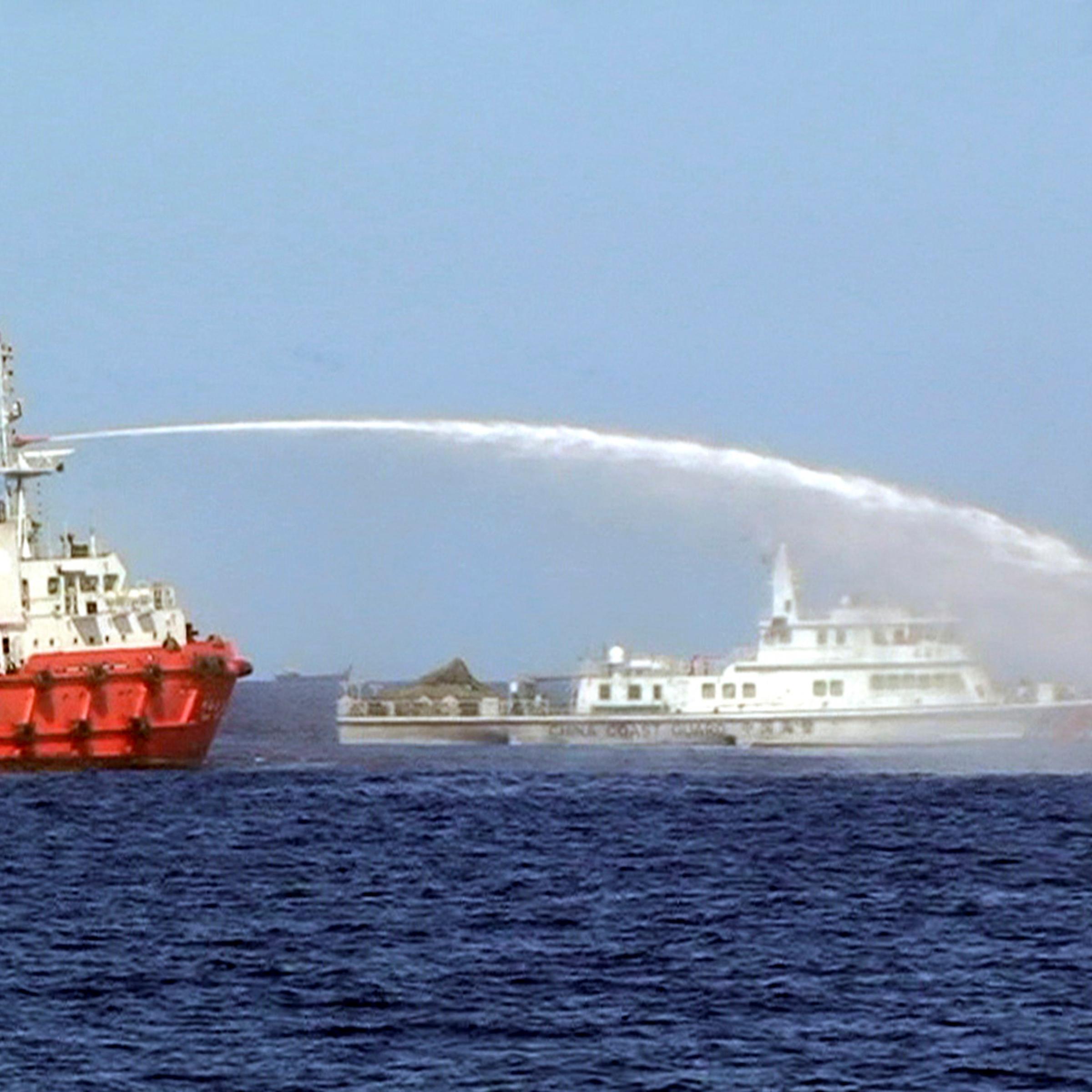 Vietnam China Oil Rig