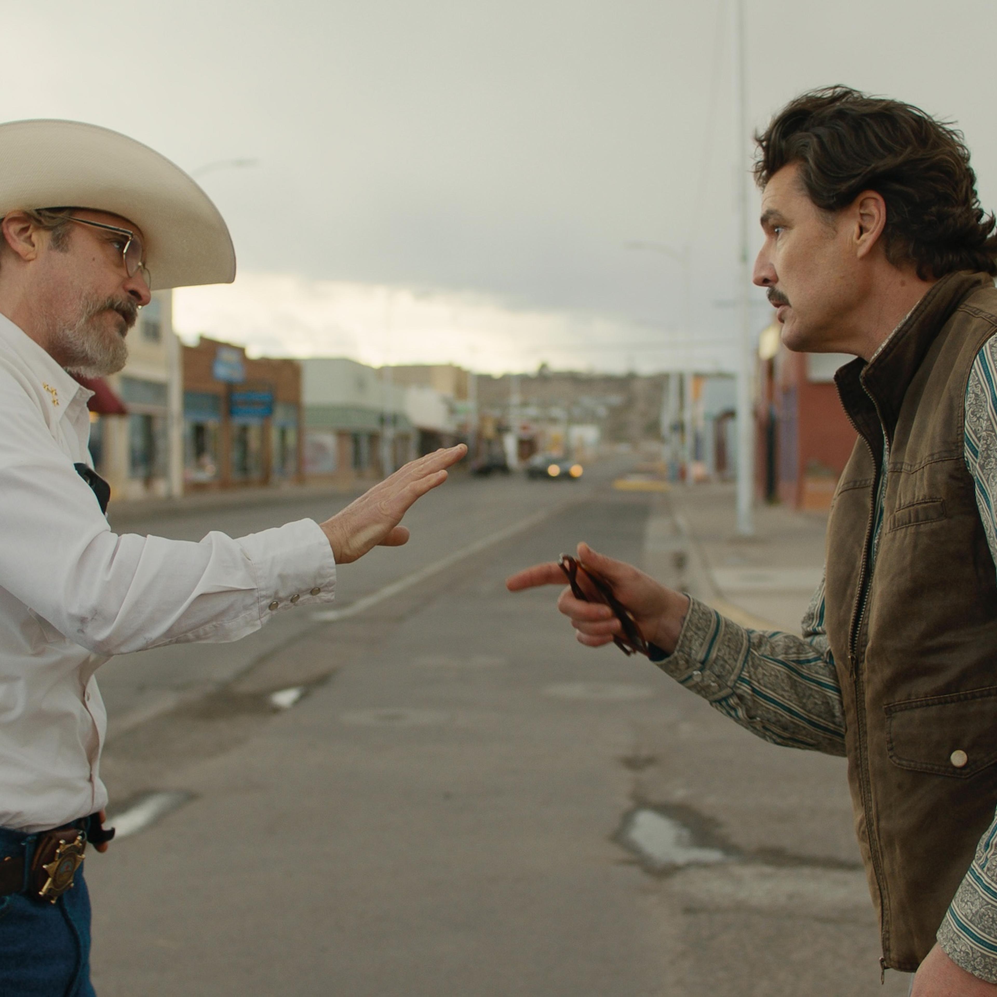 Joaquin Phoenix as Sheriff Joe Cross and Pedro Pascal as Mayor Ted Garcia