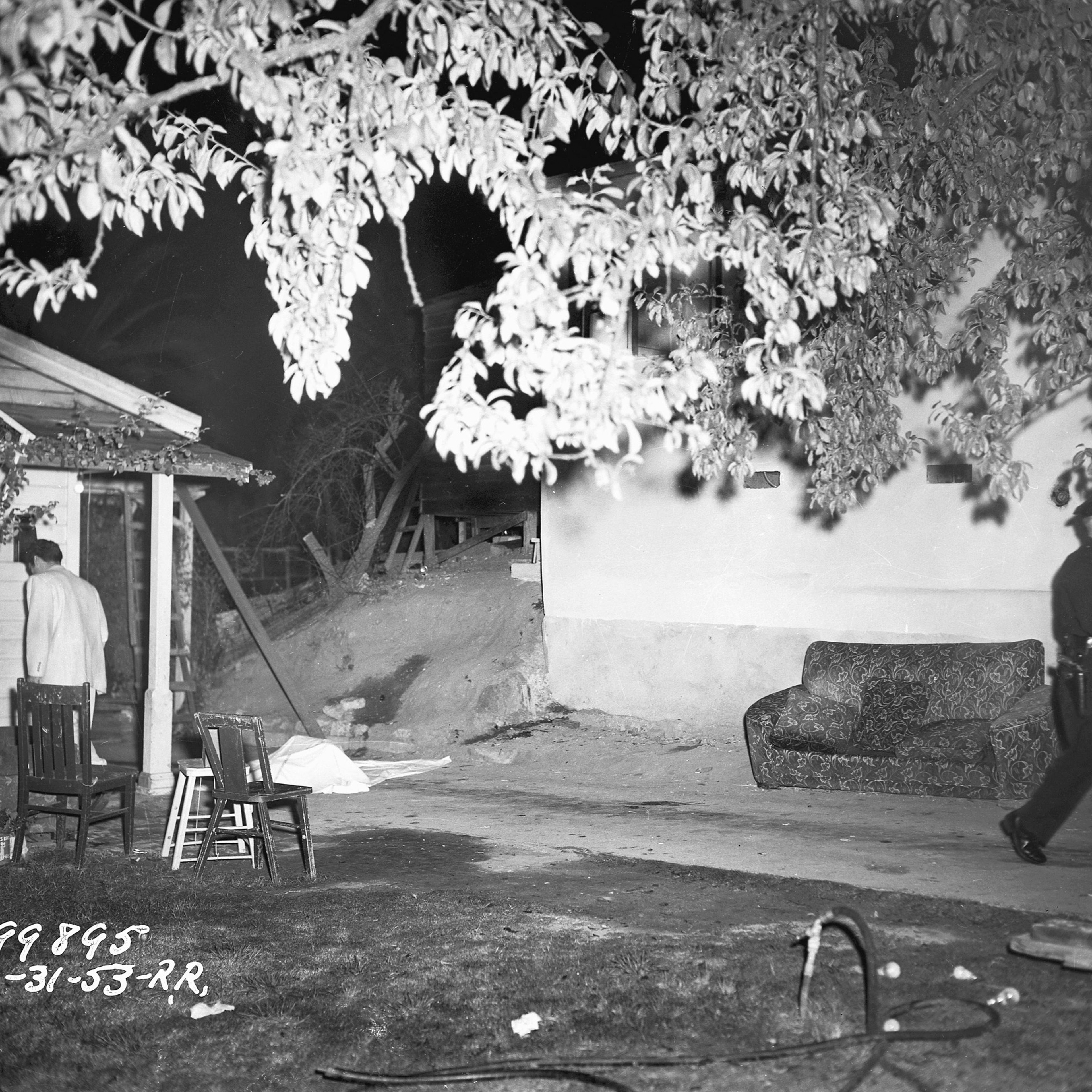1953 LAPD crime scene photo.