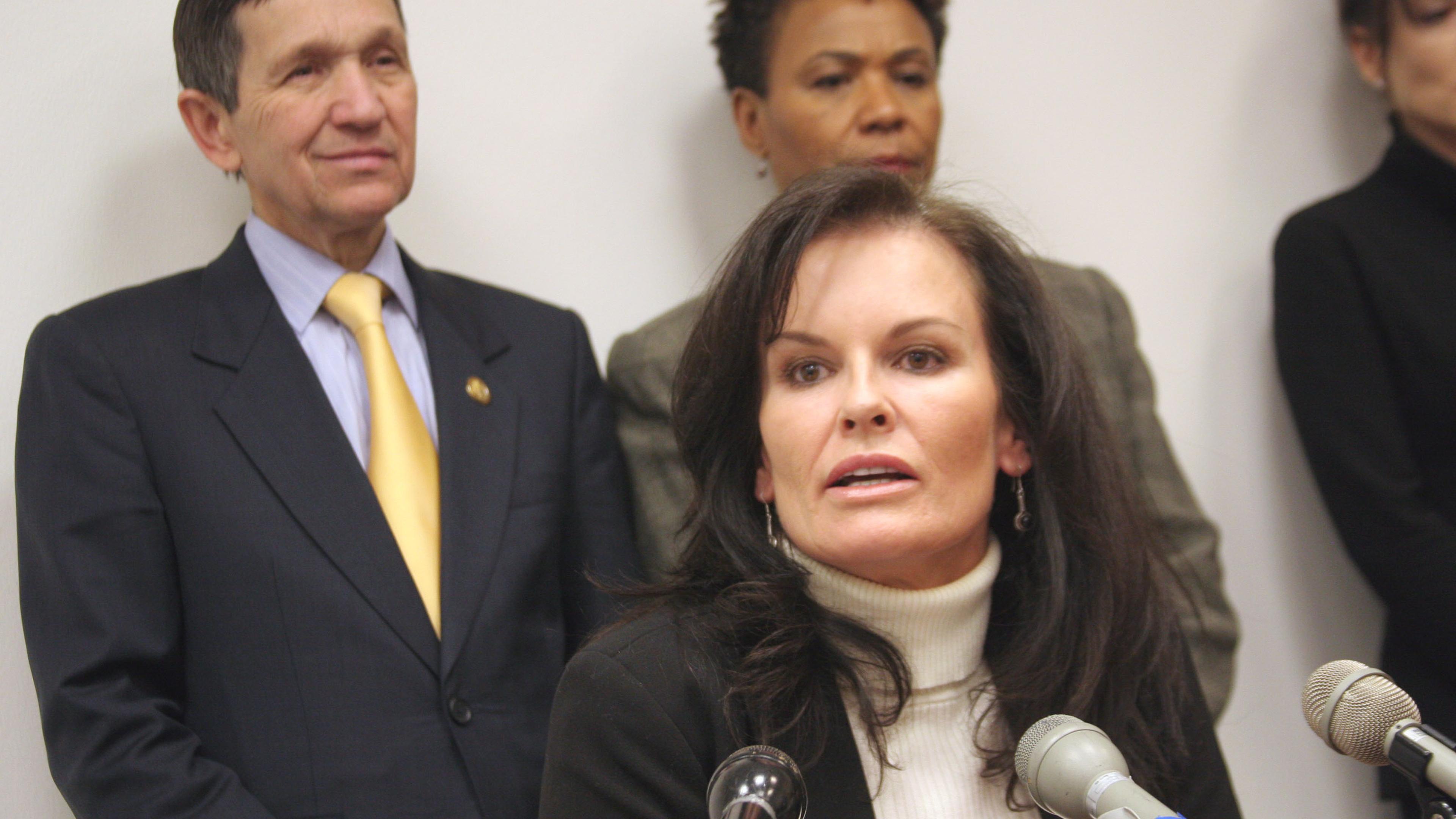 Dean Simpson Nicole Brown Simpson's Sister to Develop True-Crime Series