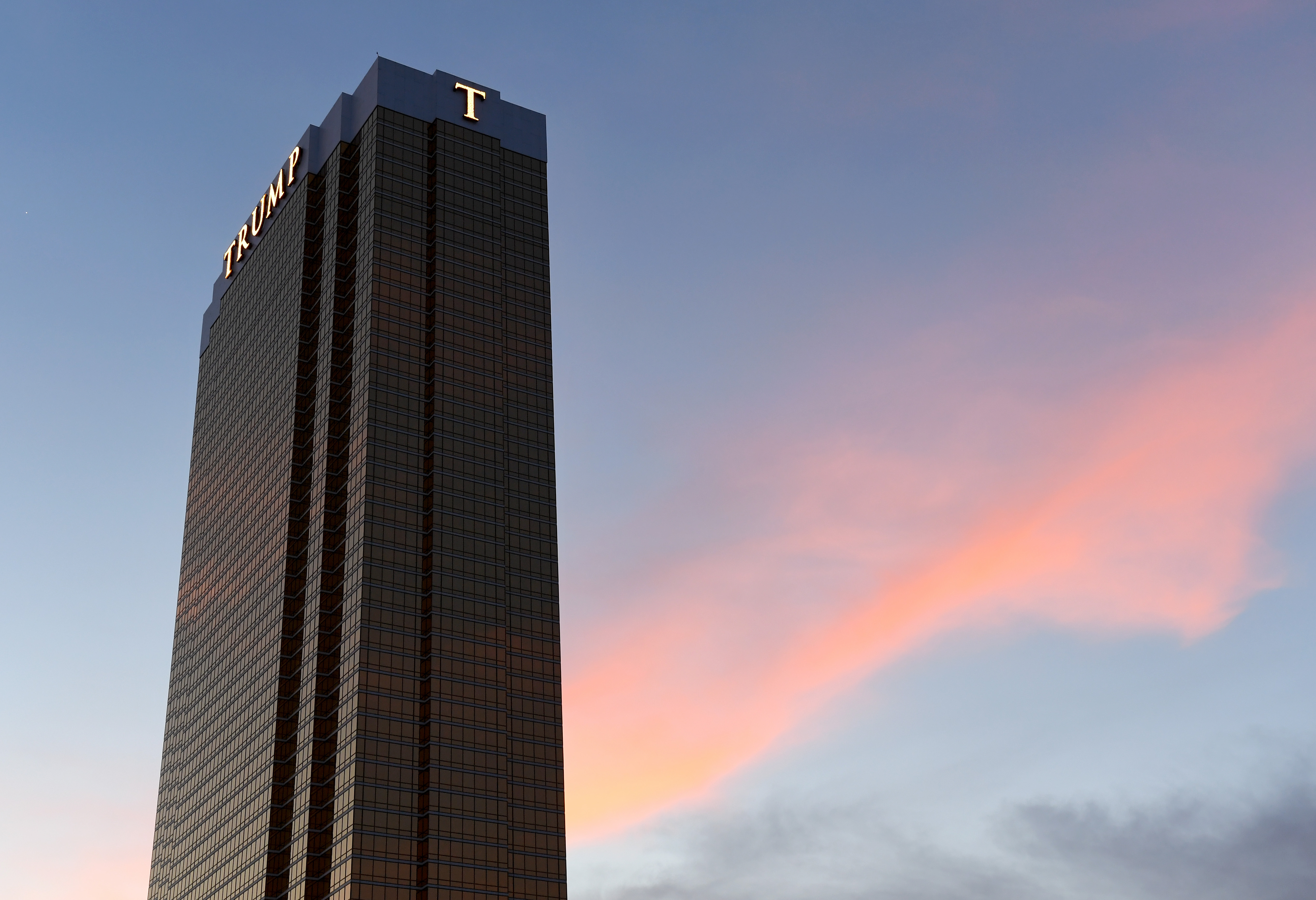 Las Vegas Casinos Close Their Doors In Response To Coronavirus Pandemic