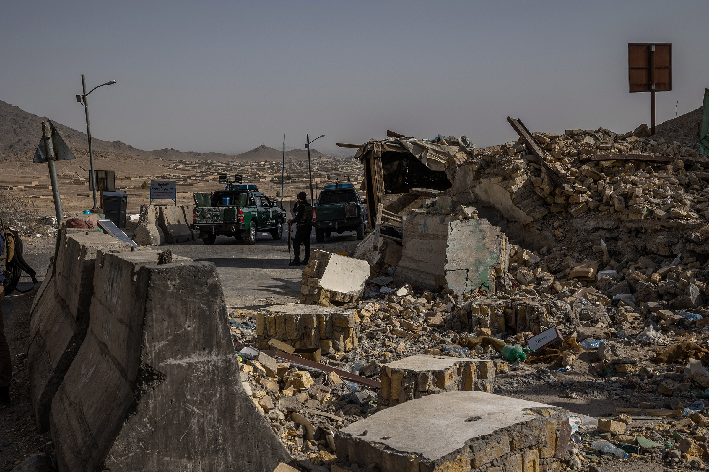 Americans and Afghans Brace for the Siege of Kabul