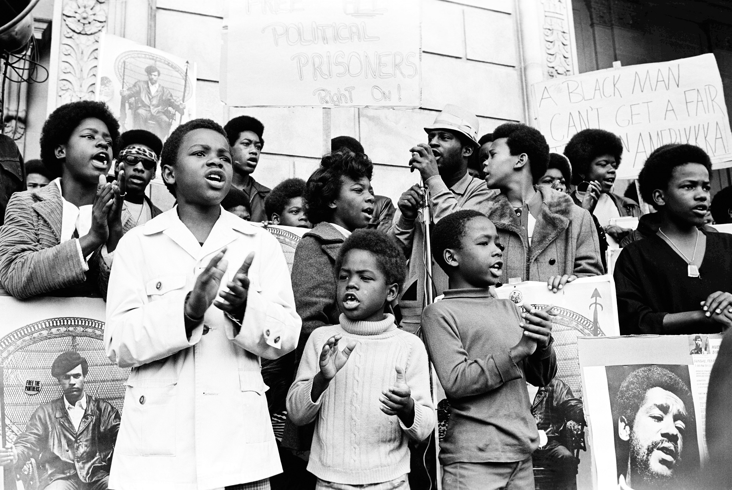 See Black Panther Party History in Photos by Stephen Shames