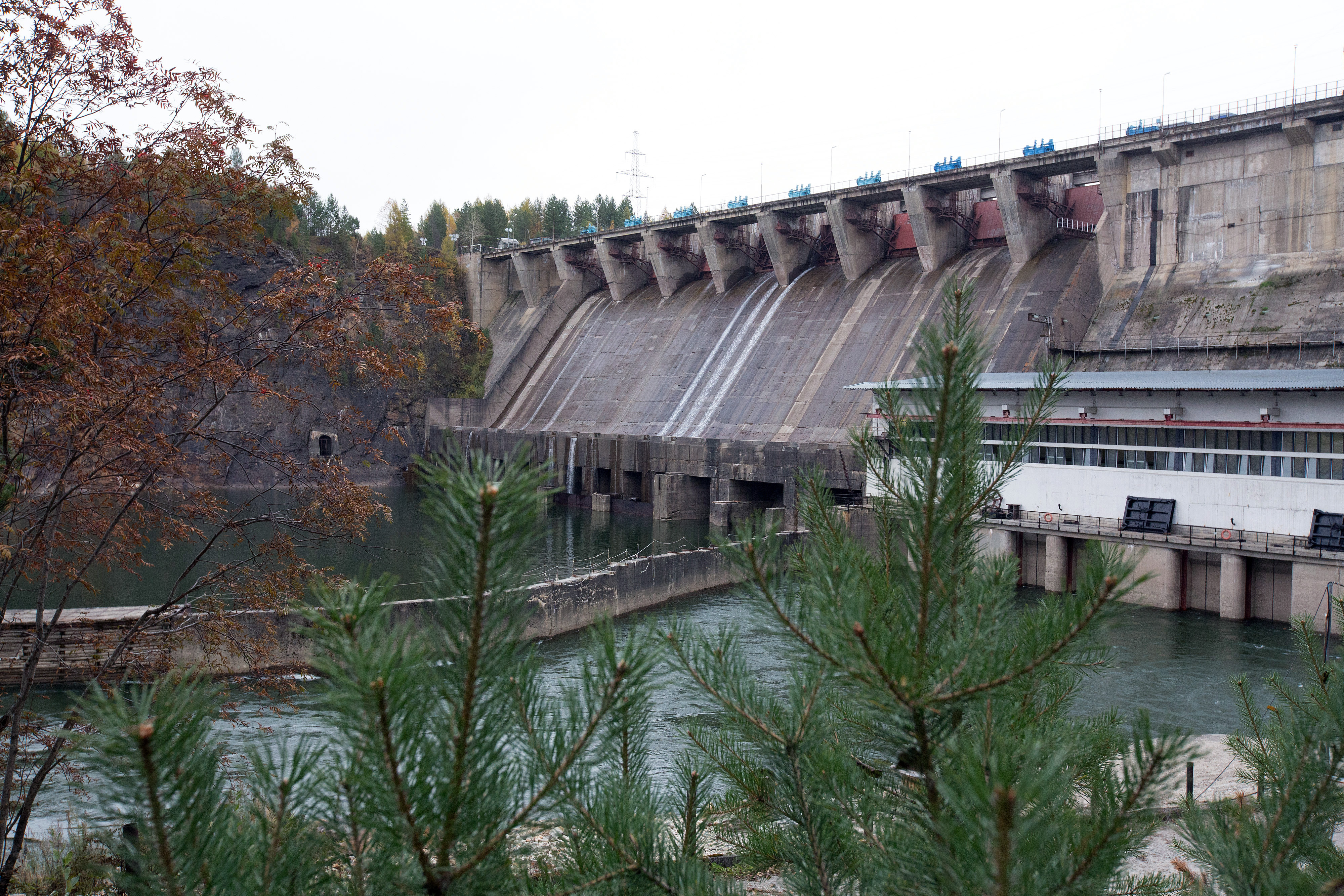 The Manakanskaya hydroelectric power station, operated by Polyus Gold International Ltd., Russia's largest gold producer, sits on the Mamakan river near Bodaybo, Russia, on Sept. 22, 2015.