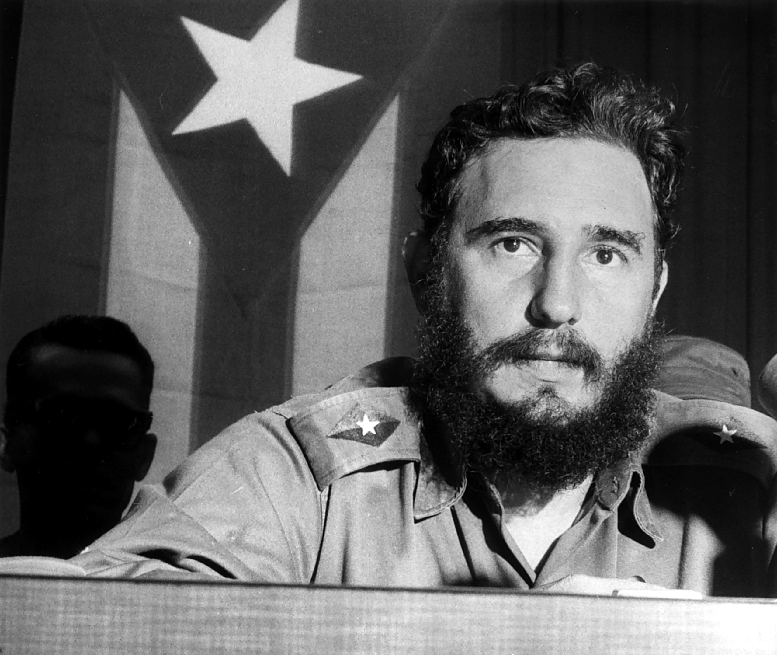 Former Cuban Leader Fidel Castro Dies at 90