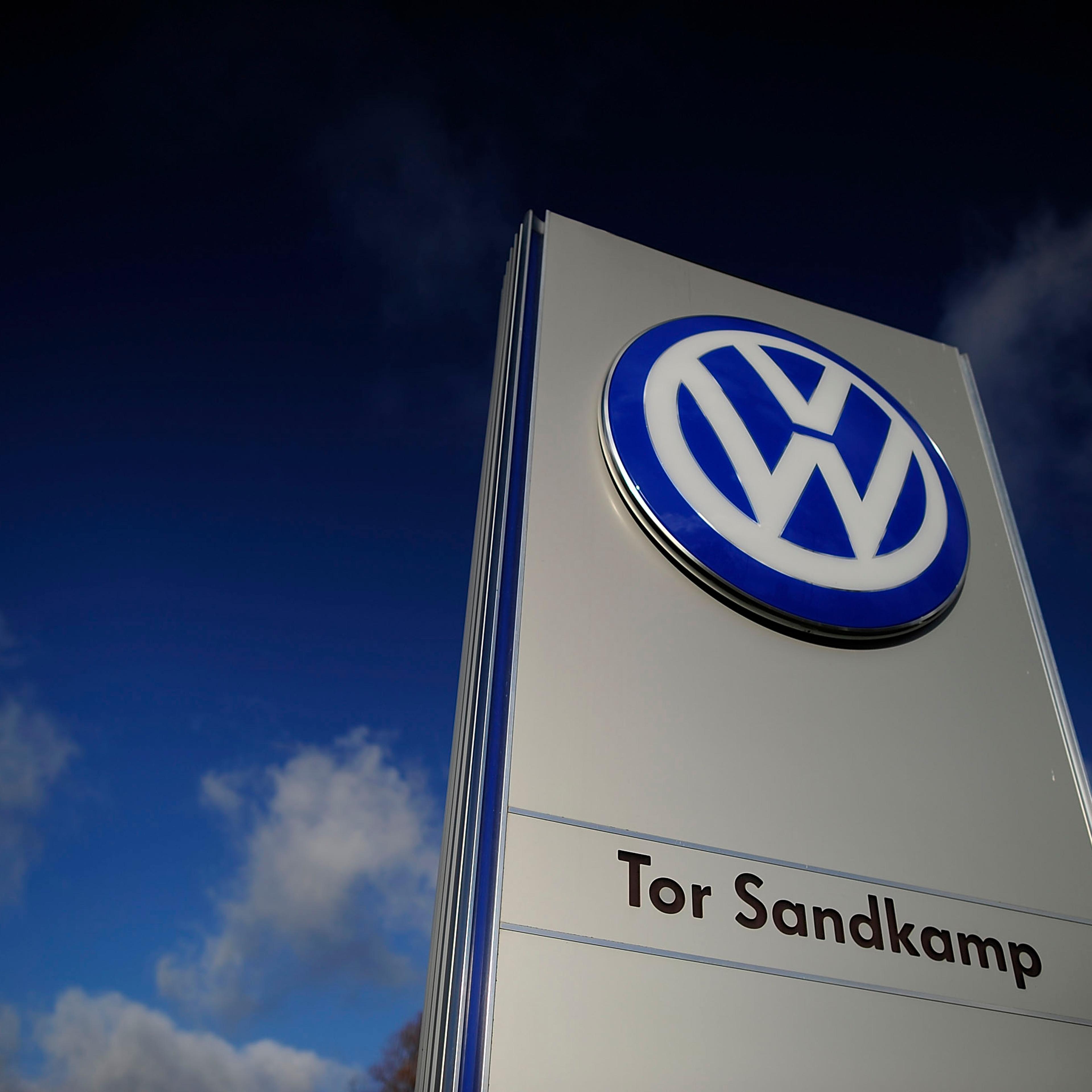 Matthias Mueller, CEO of Volkswagen Group, speaks to the media following a meeting of high-ranking Volkswagen managers on November 20, 2015 in Wolfsburg, Germany. Meanwhile Volkswagen officials are scheduled to meet with officials in the USA to present d