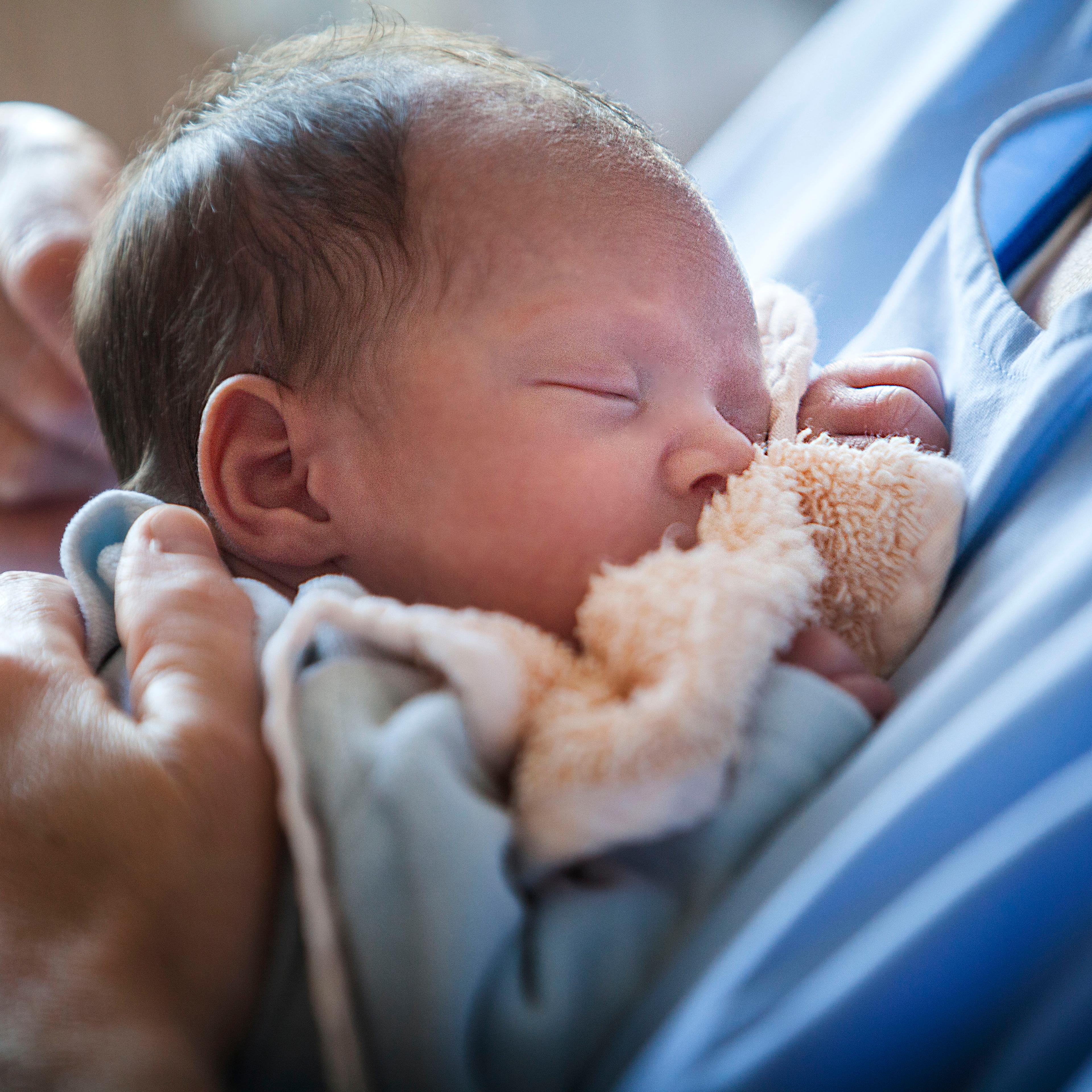 Just too soon: A preemie in a neonatology unit in Haute-Savoie, France.