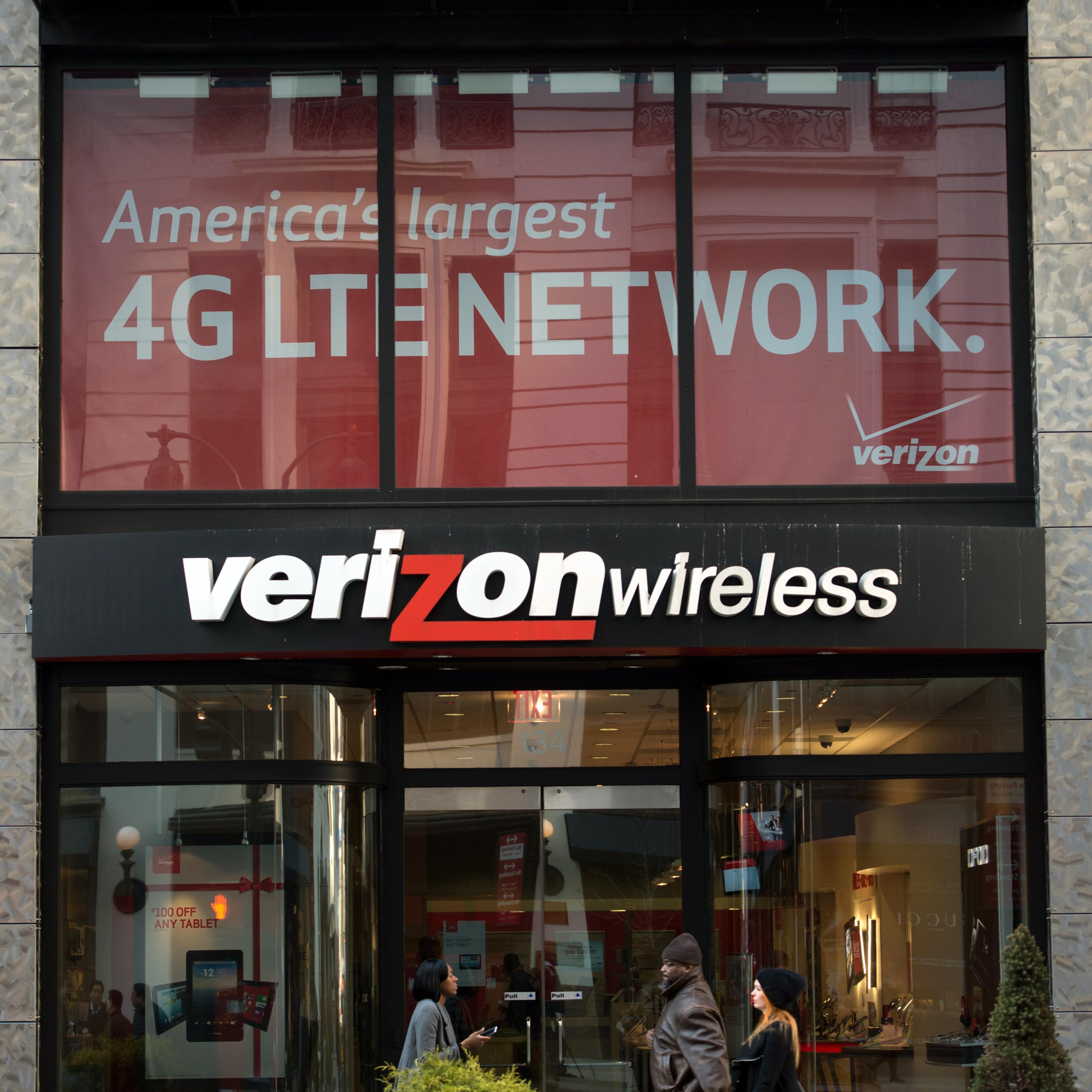 Verizon Defends Throttling Policy After FCC Letter