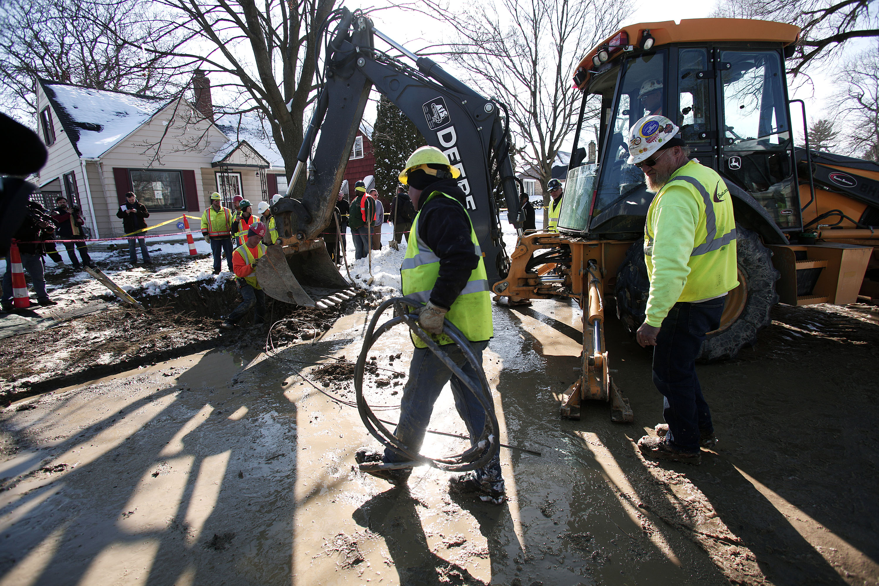 Work Begins In Flint To Replace Lead Water Pipes
