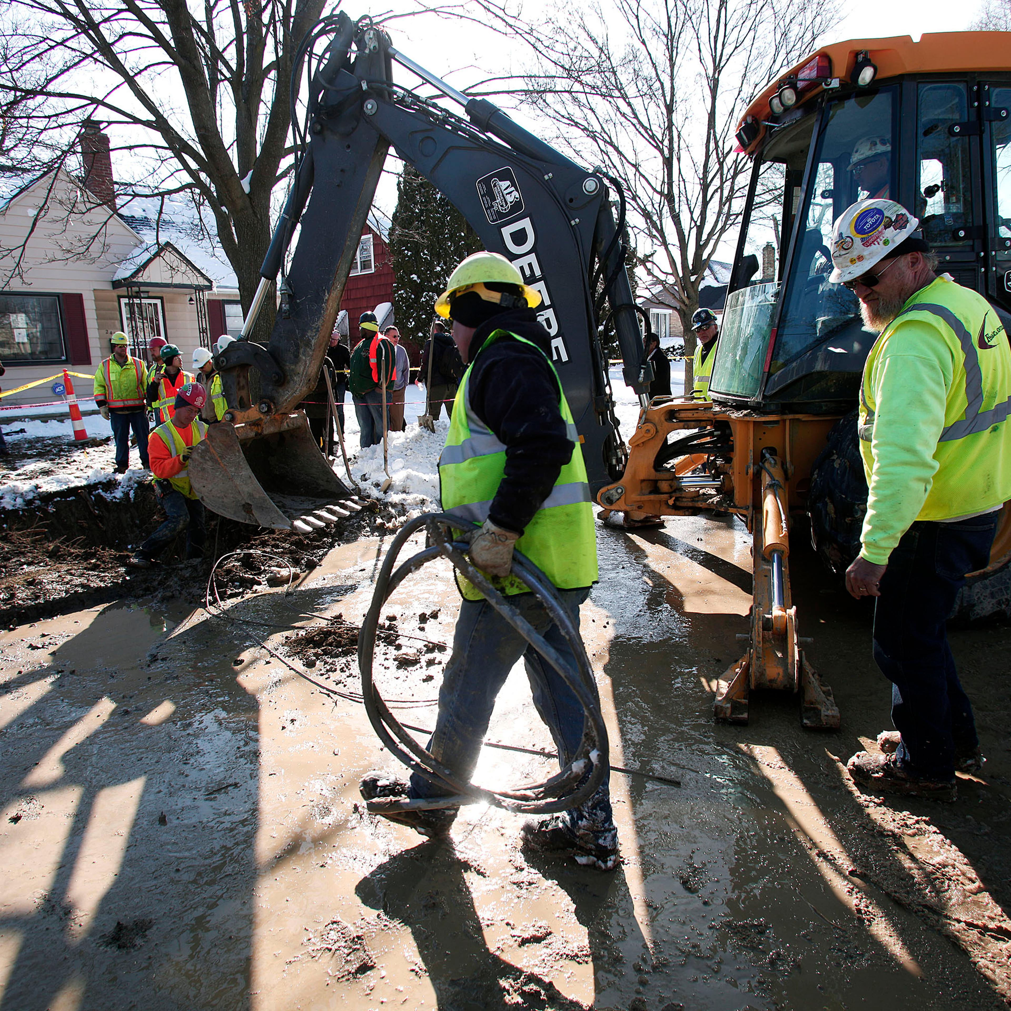 Work Begins In Flint To Replace Lead Water Pipes