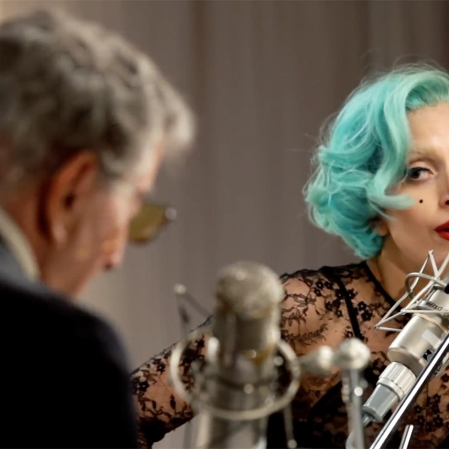 Lady Gaga and Tony Bennett sing "The Lady is a Tramp"