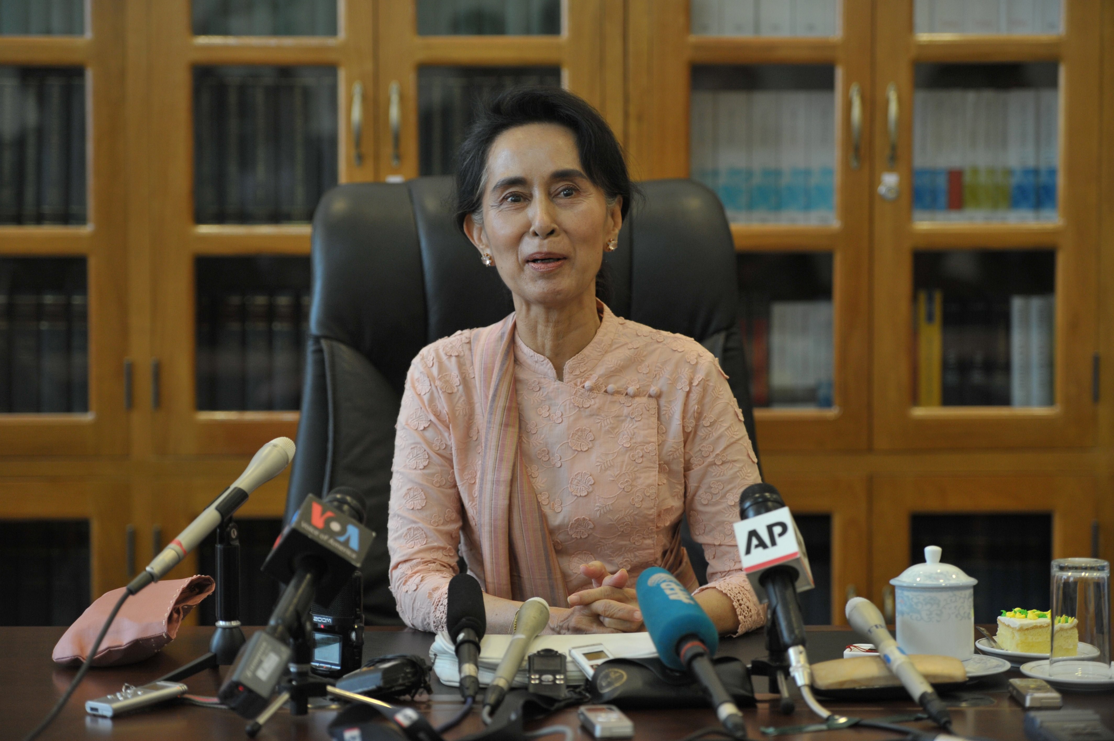 MYANMAR-POLITICS-SUU KYI