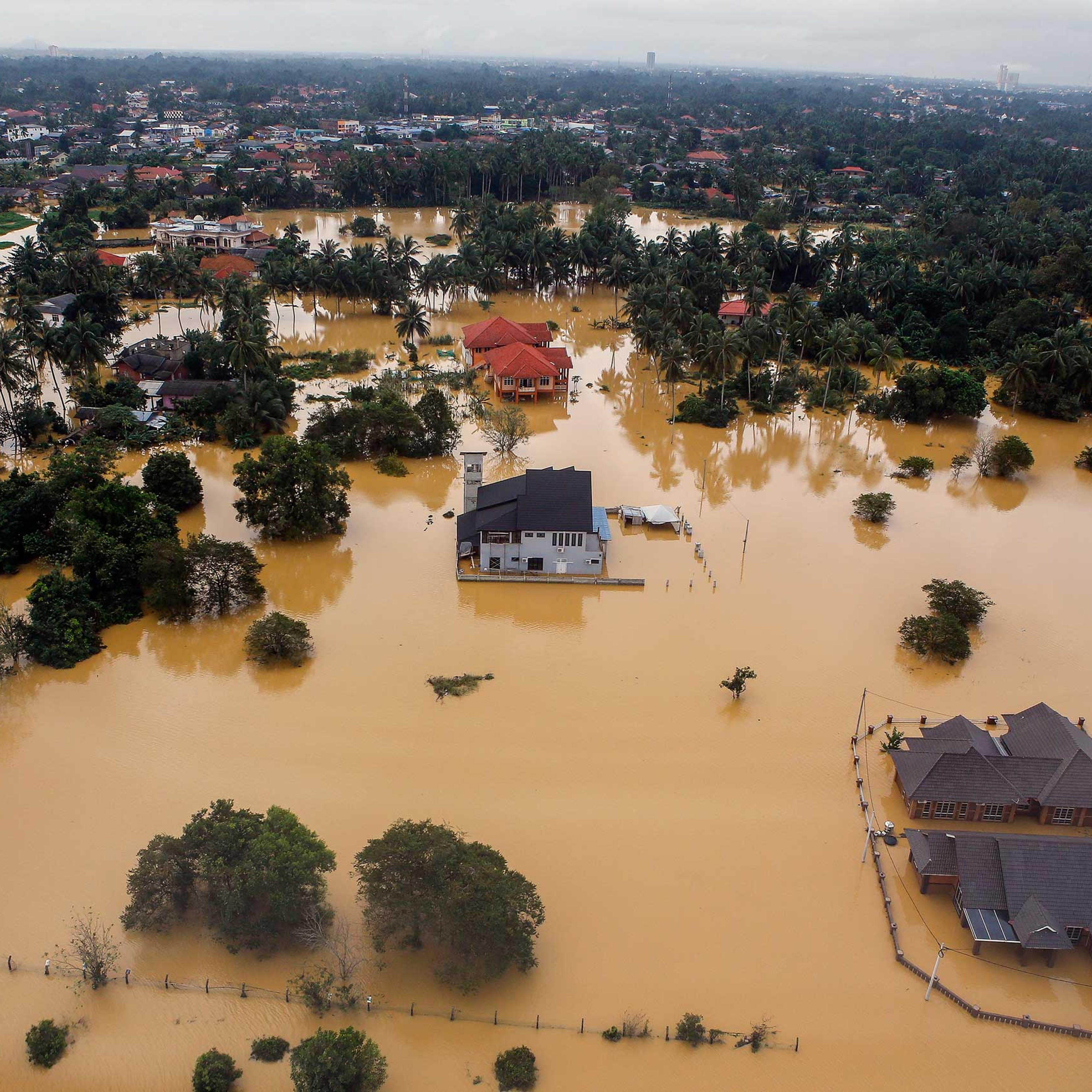 Flood situation worsens in north-east Malaysia