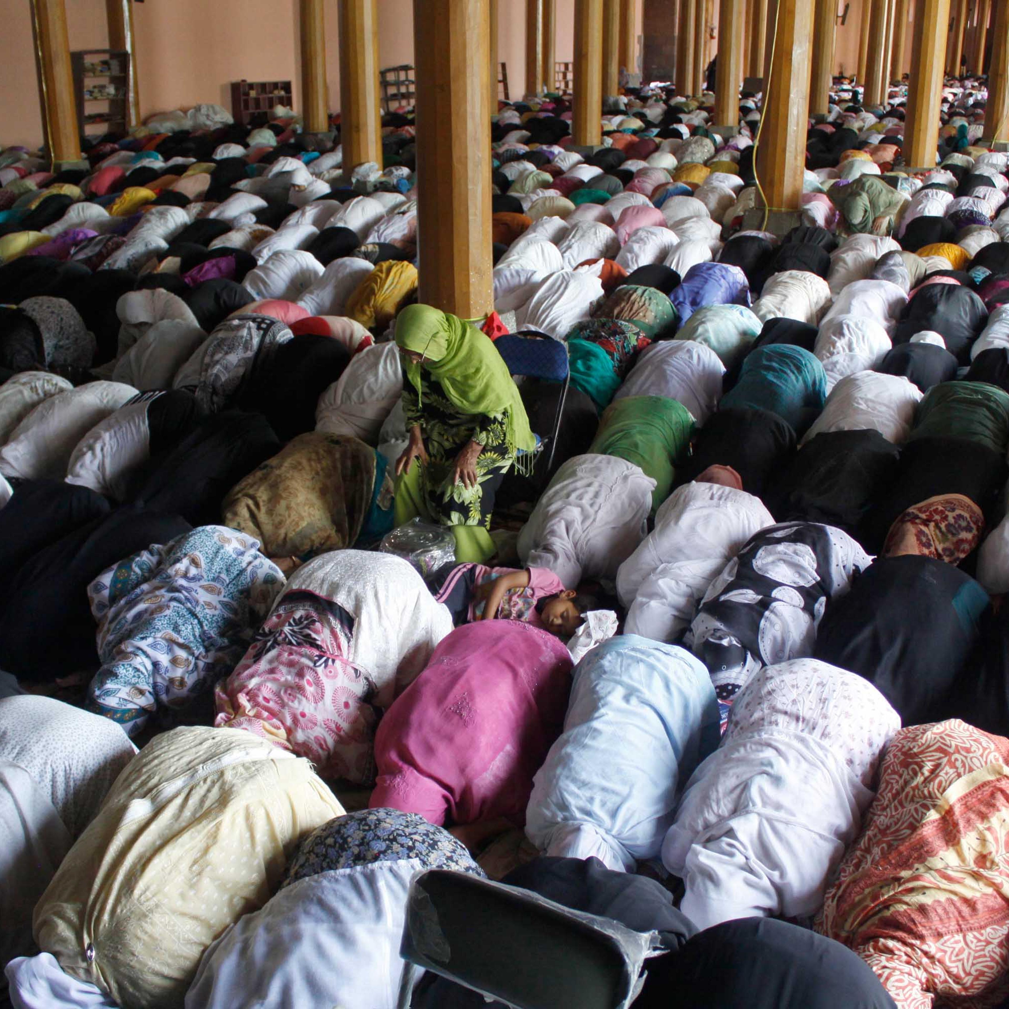 Kashmiri Muslim Women Pray During The Second Friday Of Ramadan In Srinagar