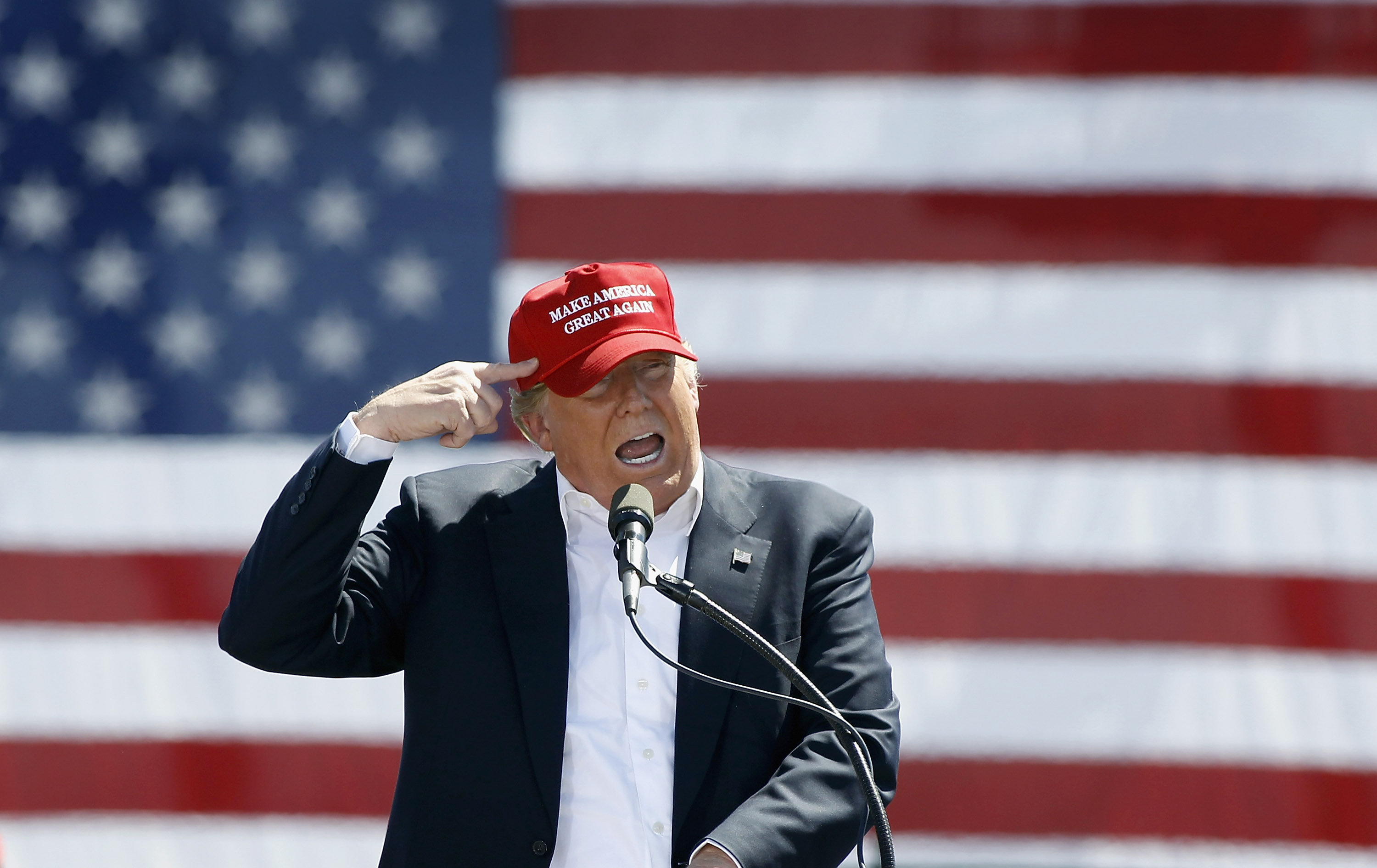 Republican presidential candidate Donald Trump speaks to guest gathered at Fountain Park during a campaign rally on March 19, 2016 in Fountain Hills, Arizona.
