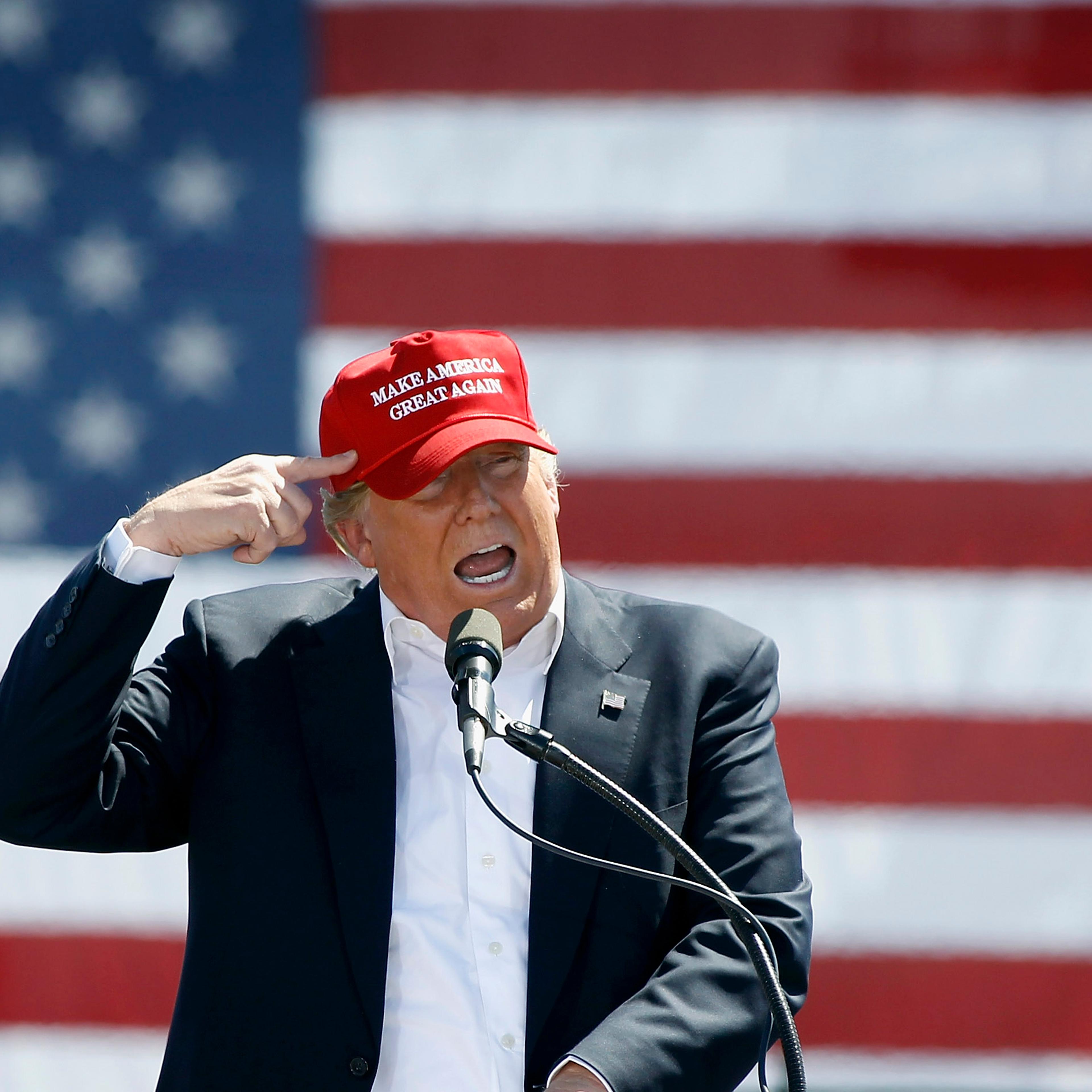 Republican presidential candidate Donald Trump speaks to guest gathered at Fountain Park during a campaign rally on March 19, 2016 in Fountain Hills, Arizona.