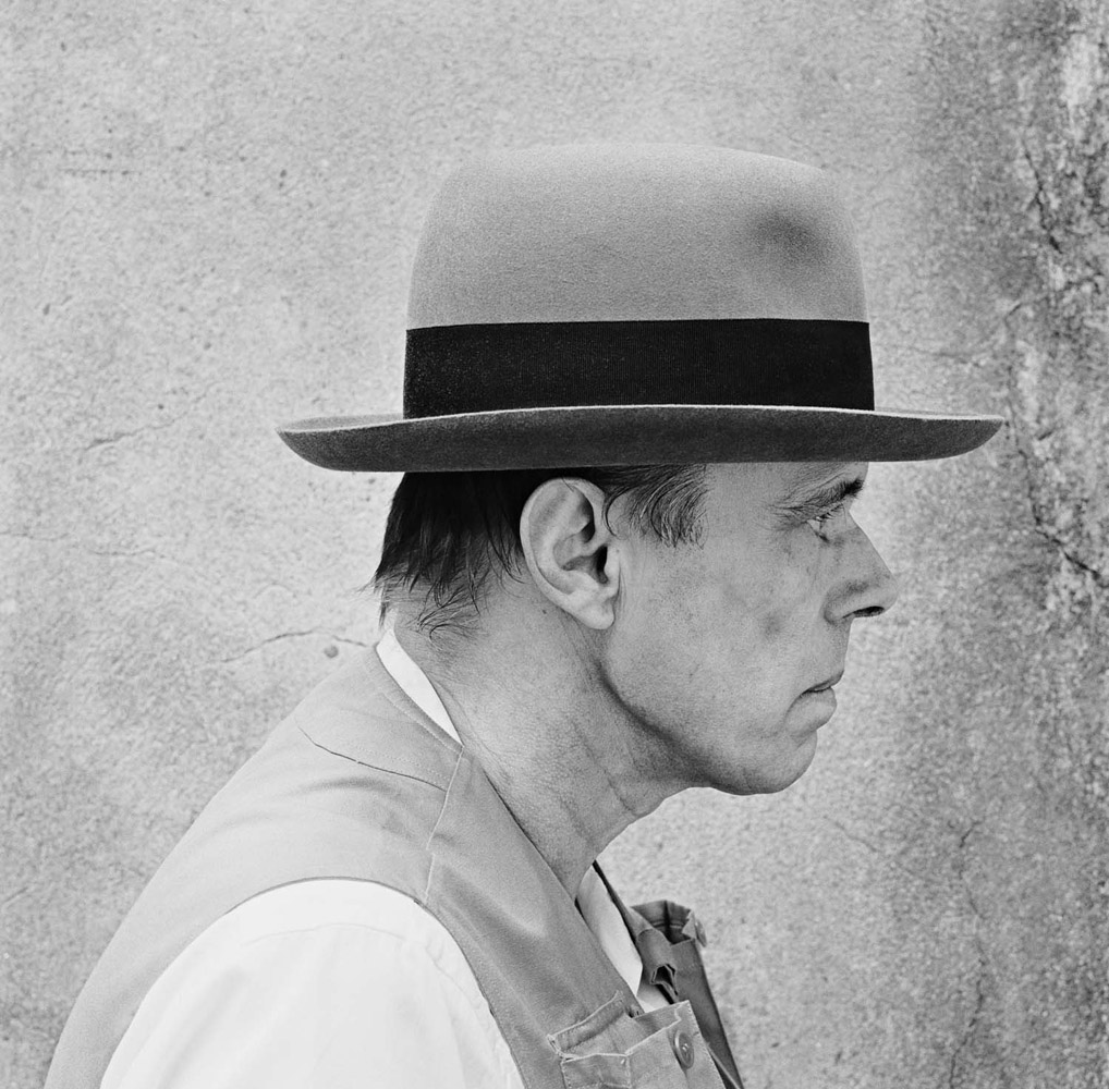 <b>Arnaud Maggs, 1926 - 2012</b>
<br><br>
<i>Joseph Beuys, 100 Profile Views, (detail 58)</i>, 1980