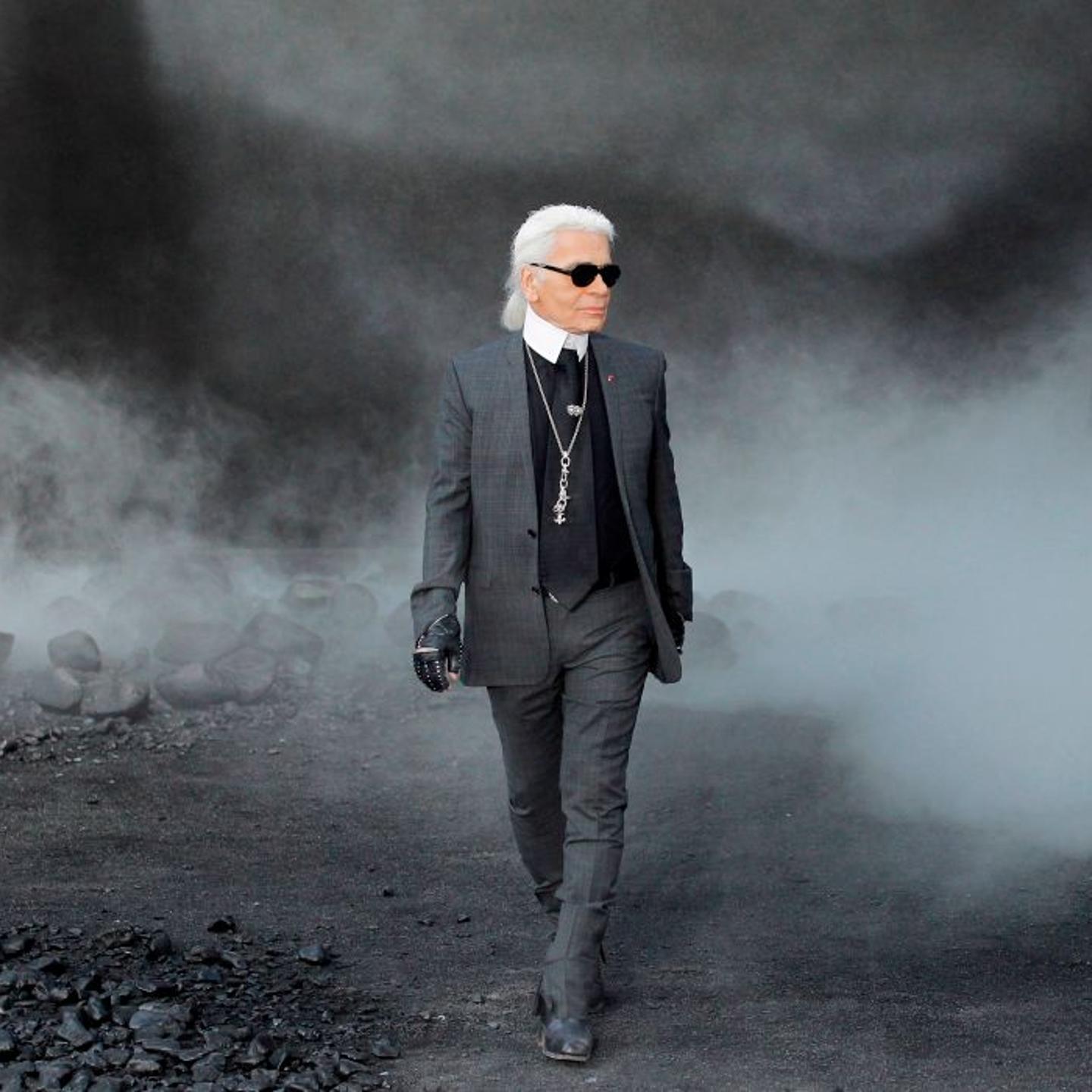 FASHION-FRANCE-CHANEL-LAGERFELD