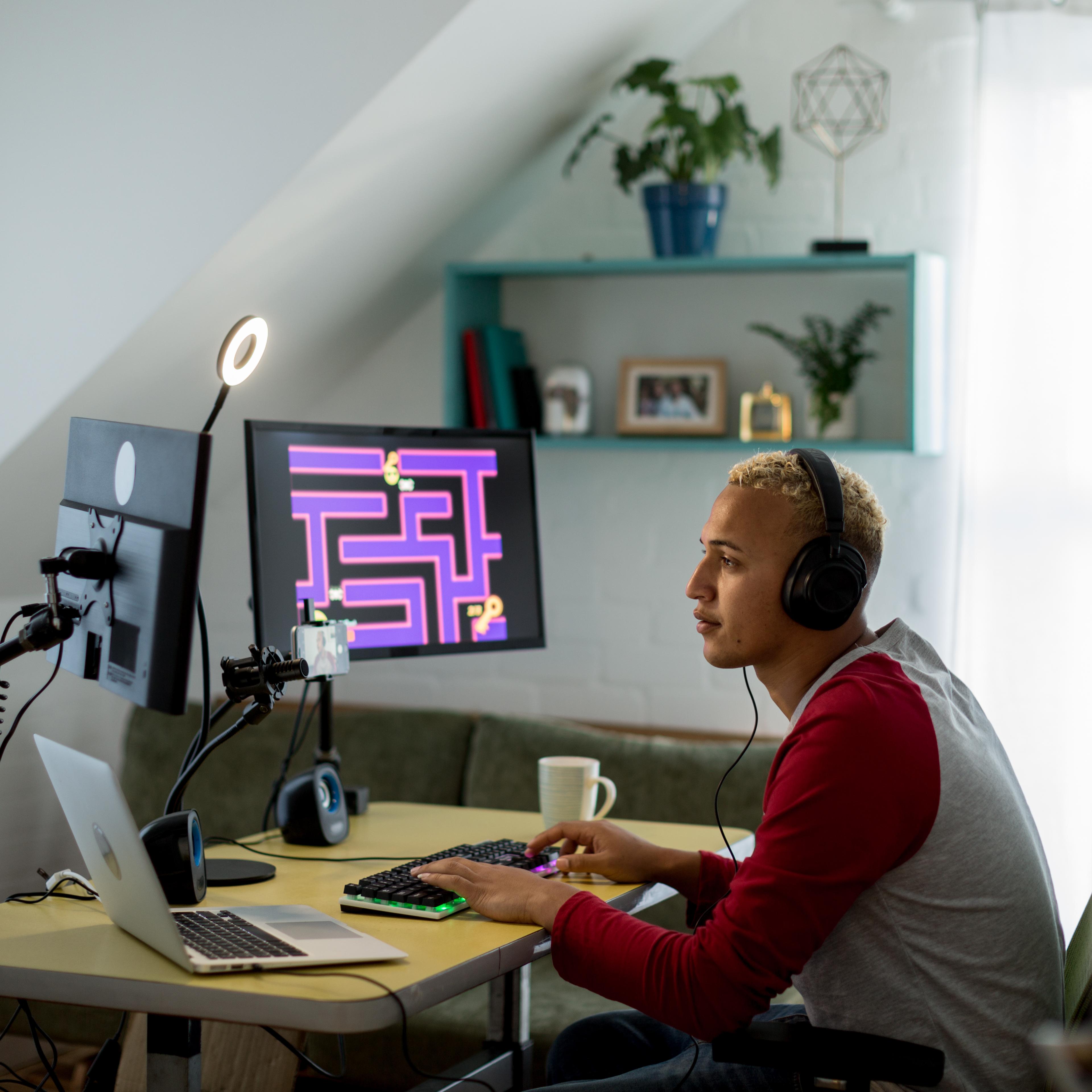 tiktok-live-twitch-streaming