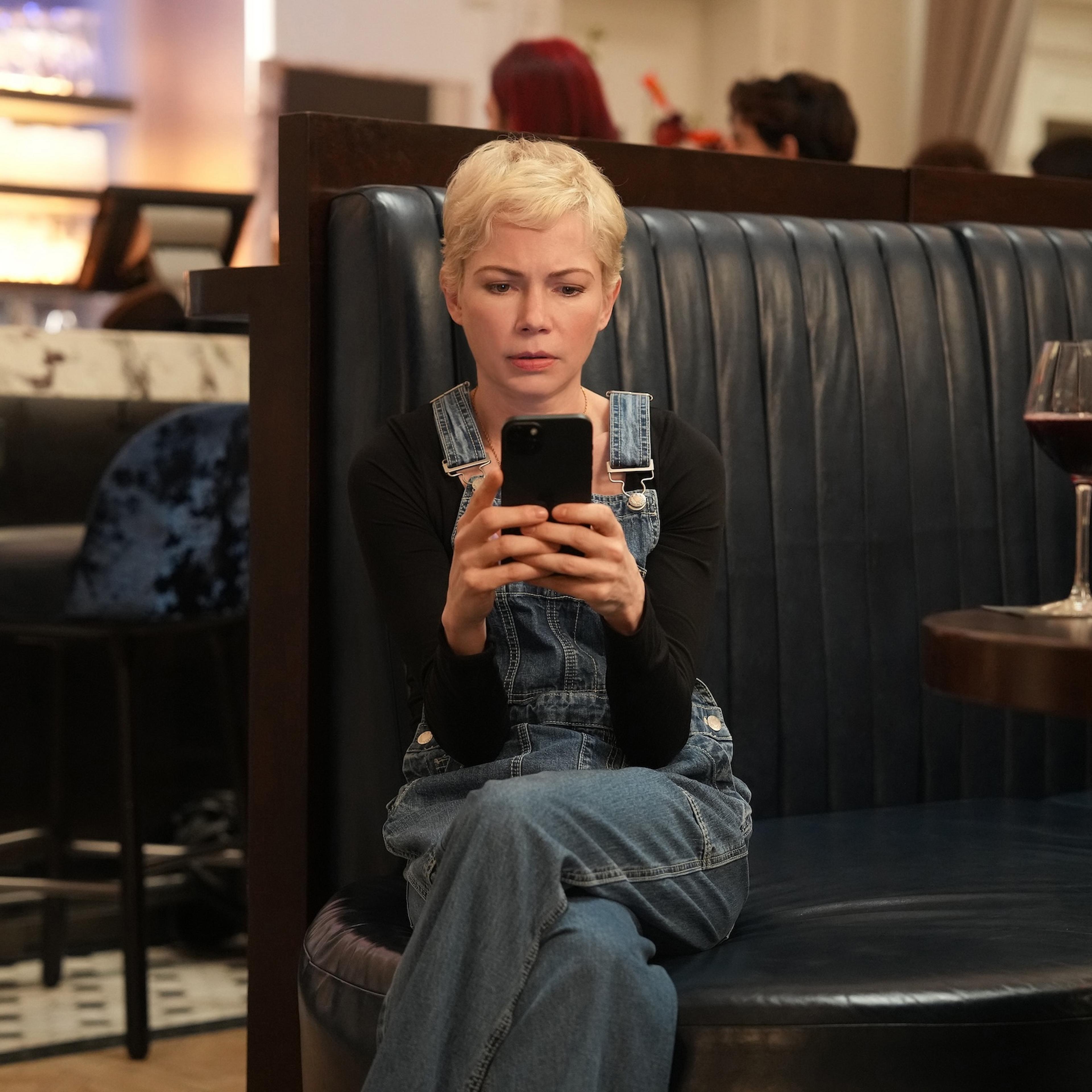 FX's Dying for Sex -- "Masturbation is Important" -- Episode 2 (Airs Friday, April 4 on Hulu ) -- Pictured: Michelle Williams as Molly. CR: Sarah Shatz/FX