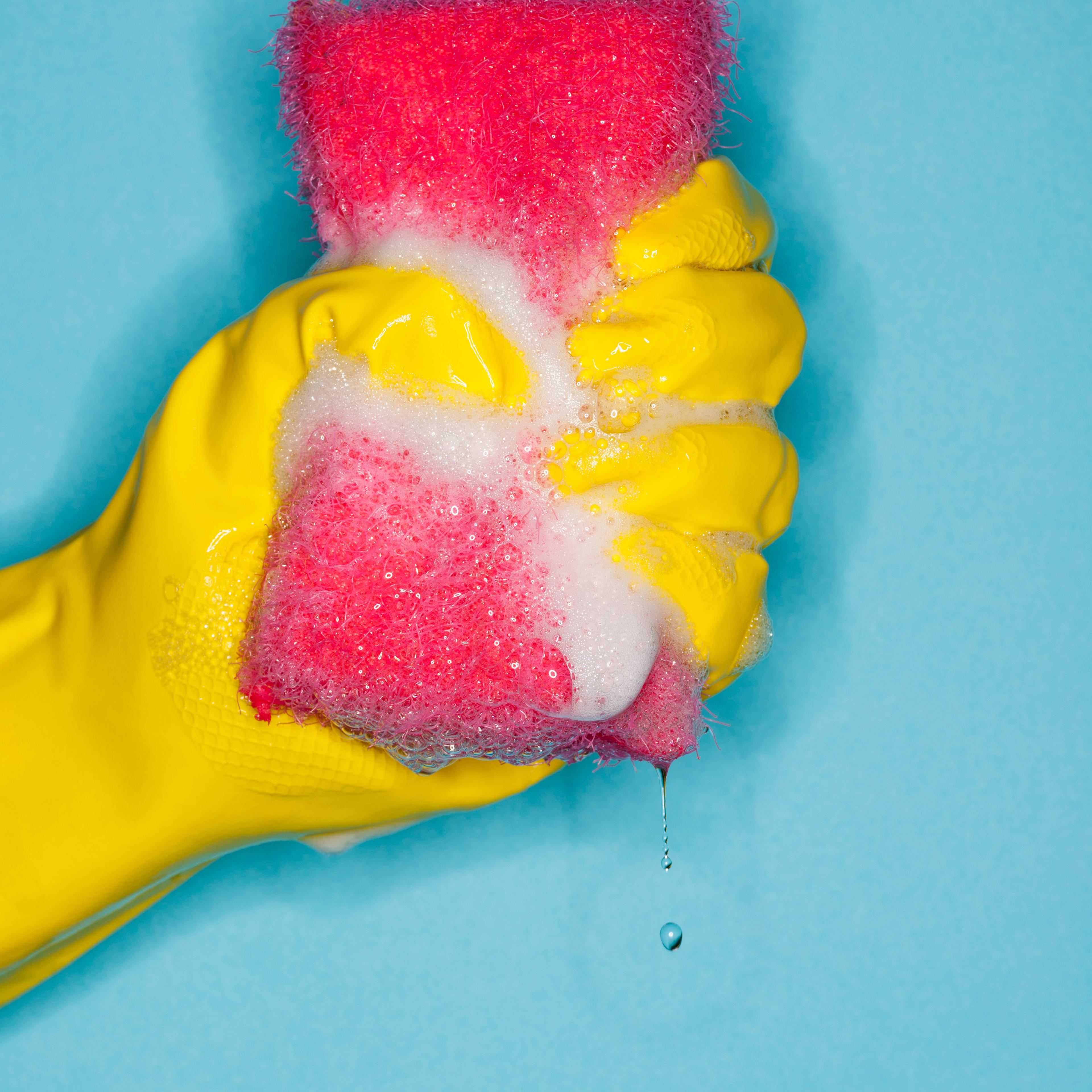 filthiest-places-your-kitchen-spongue
