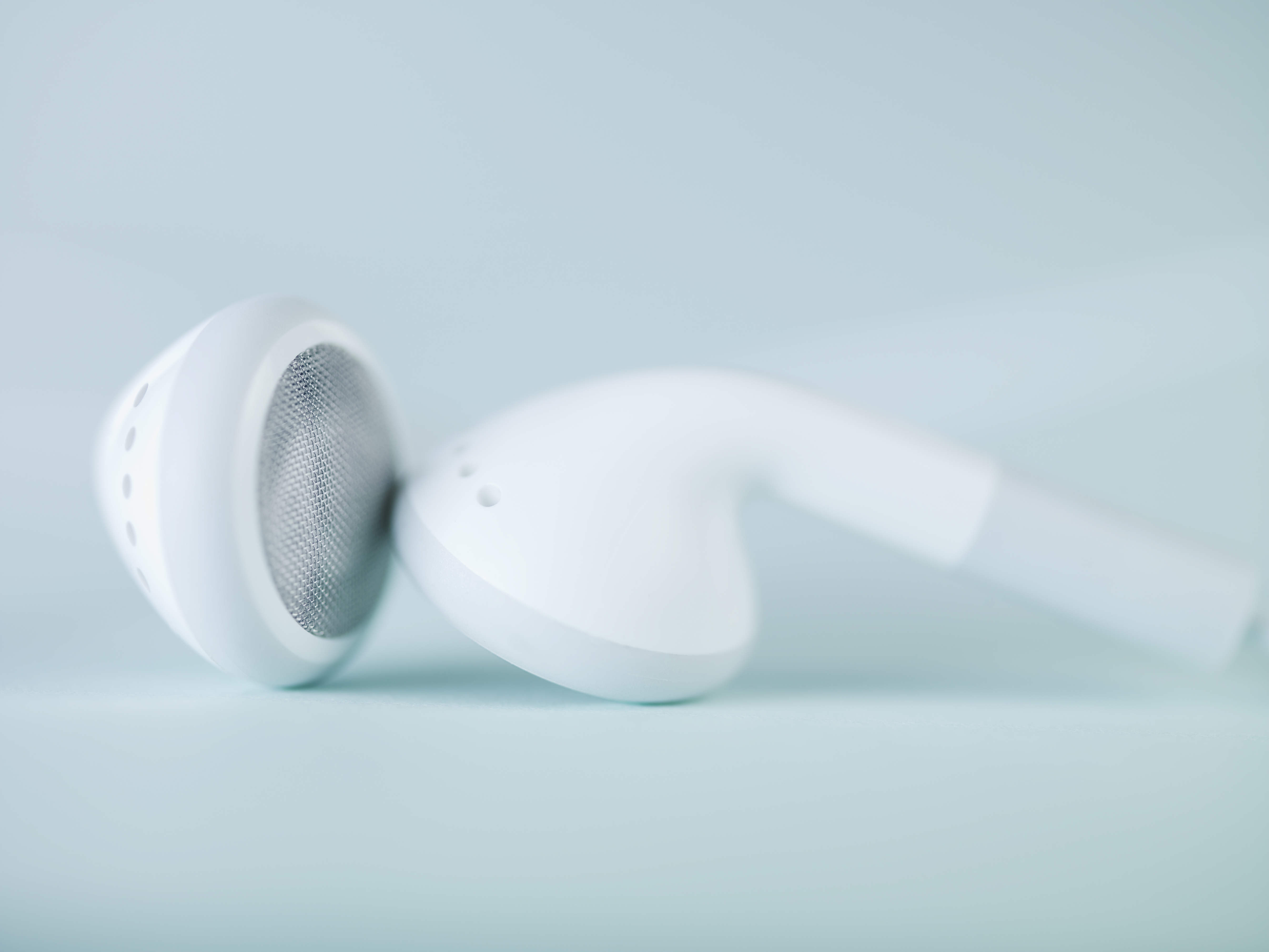 earbuds-hearing-loss