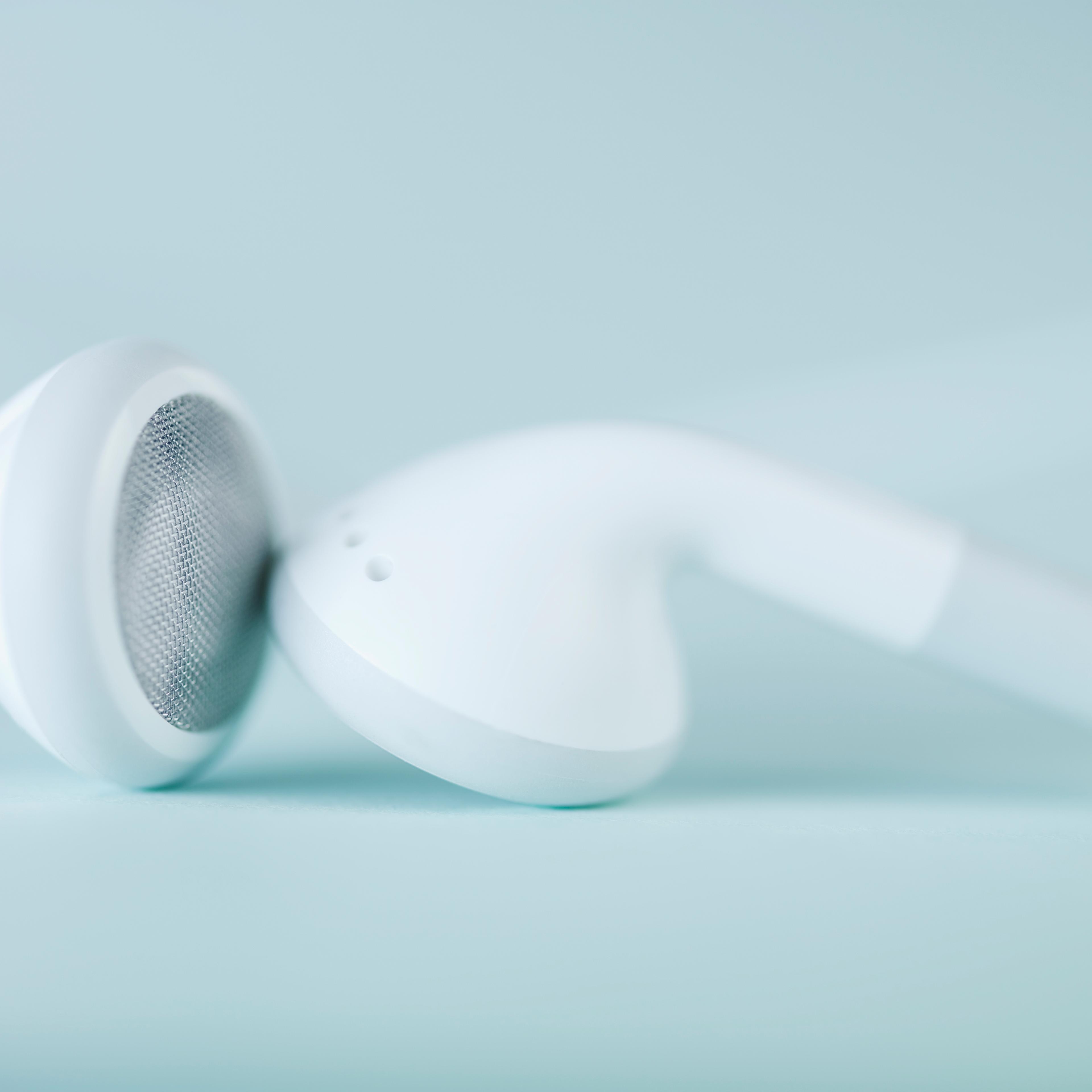 earbuds-hearing-loss