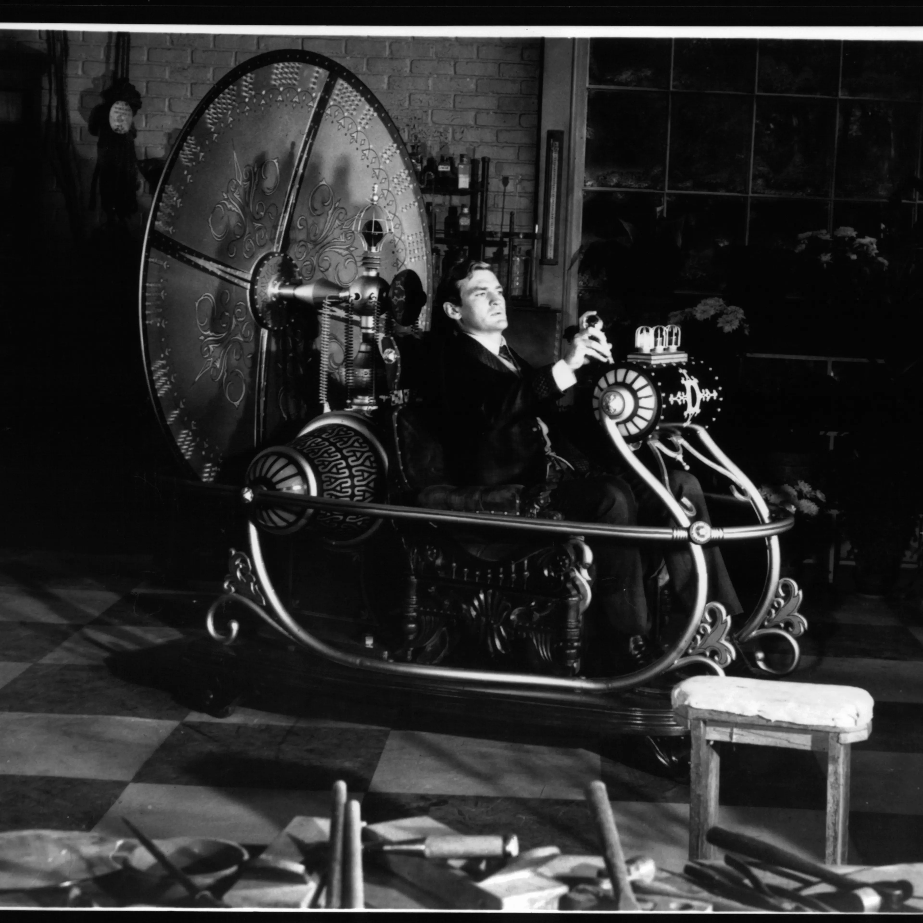 Rod Taylor In 'The Time Machine'