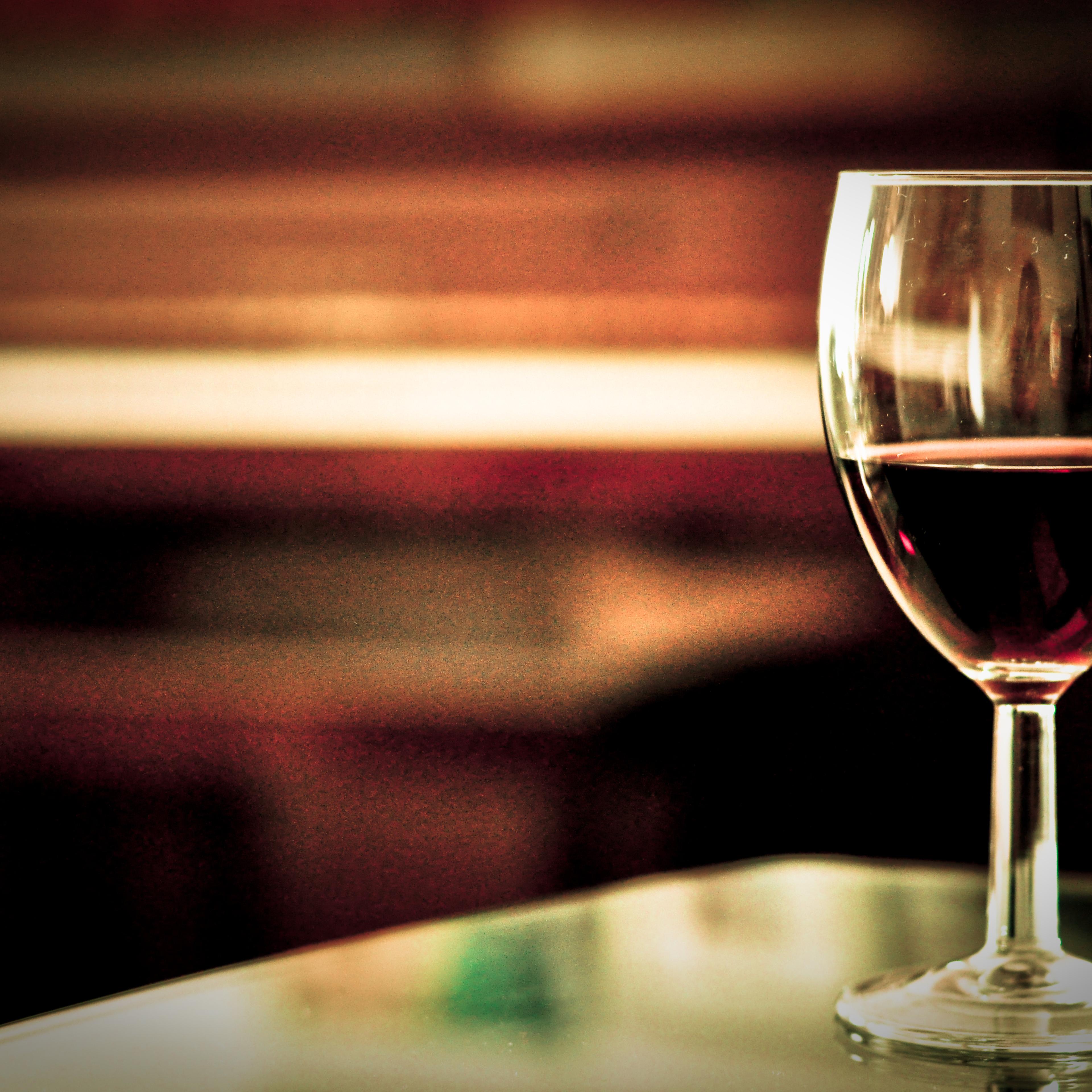 red wine glass