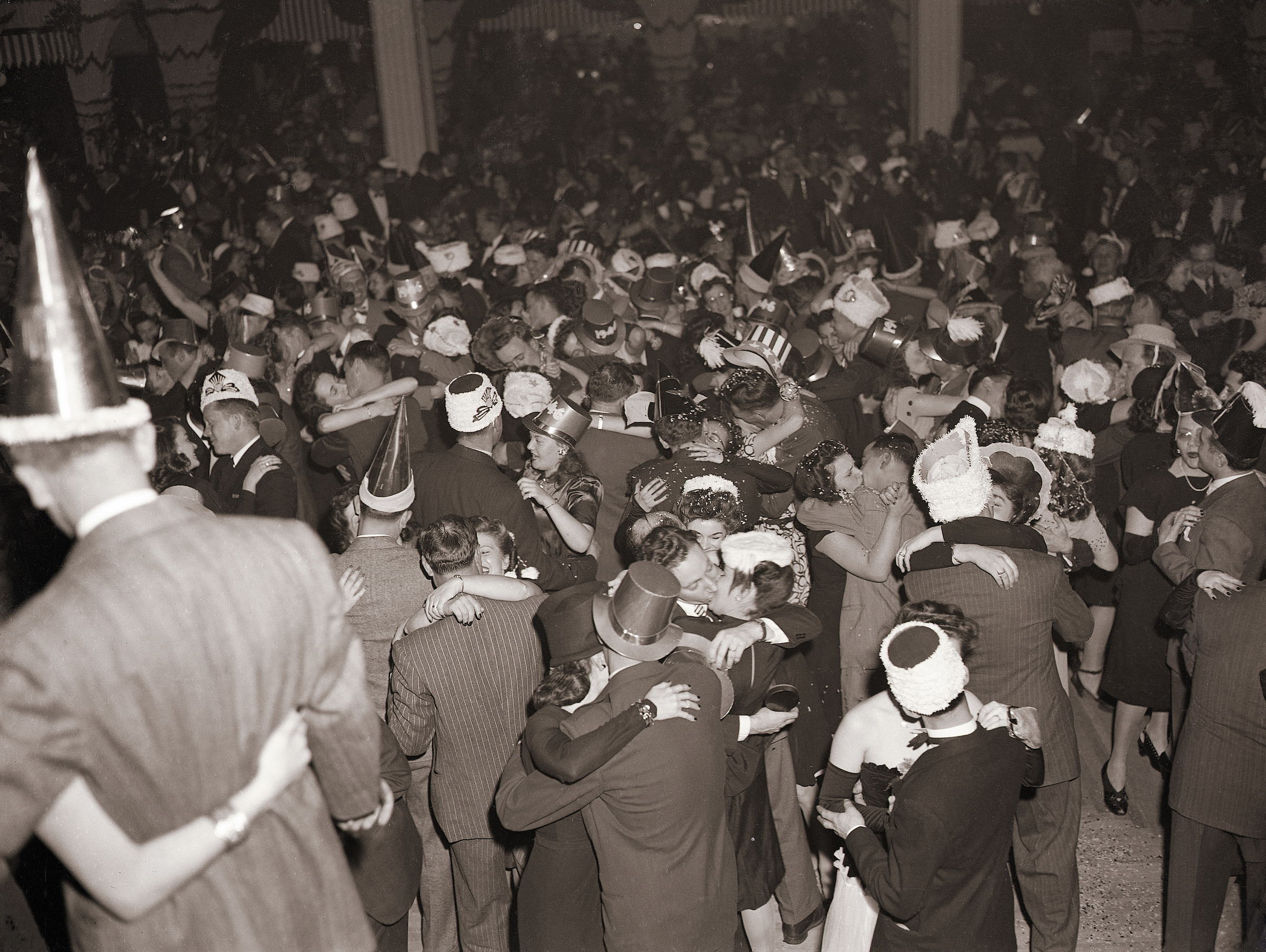 New Year's Eve at the Diamond Horse-Shoe