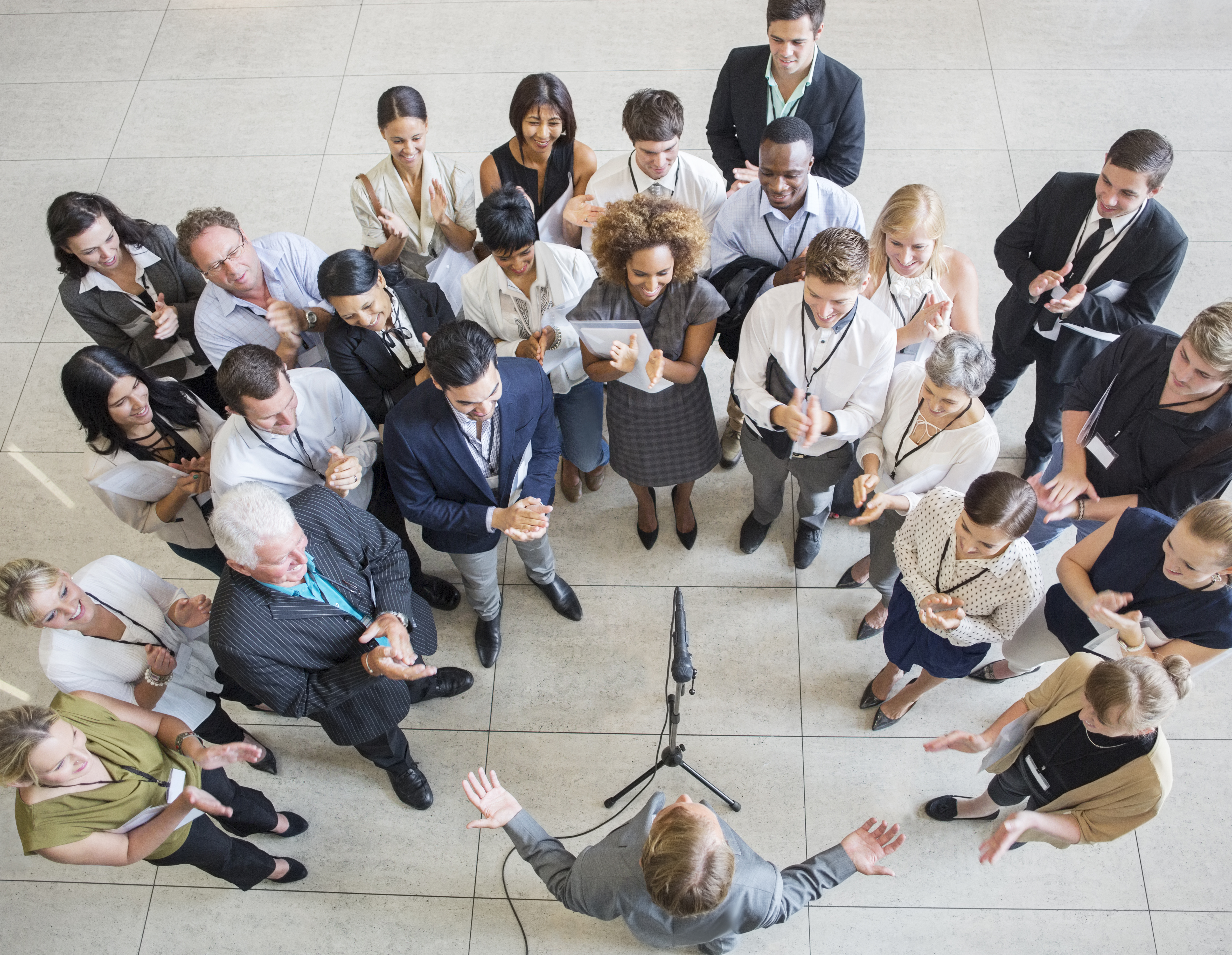applauding-audience-man-speaking
