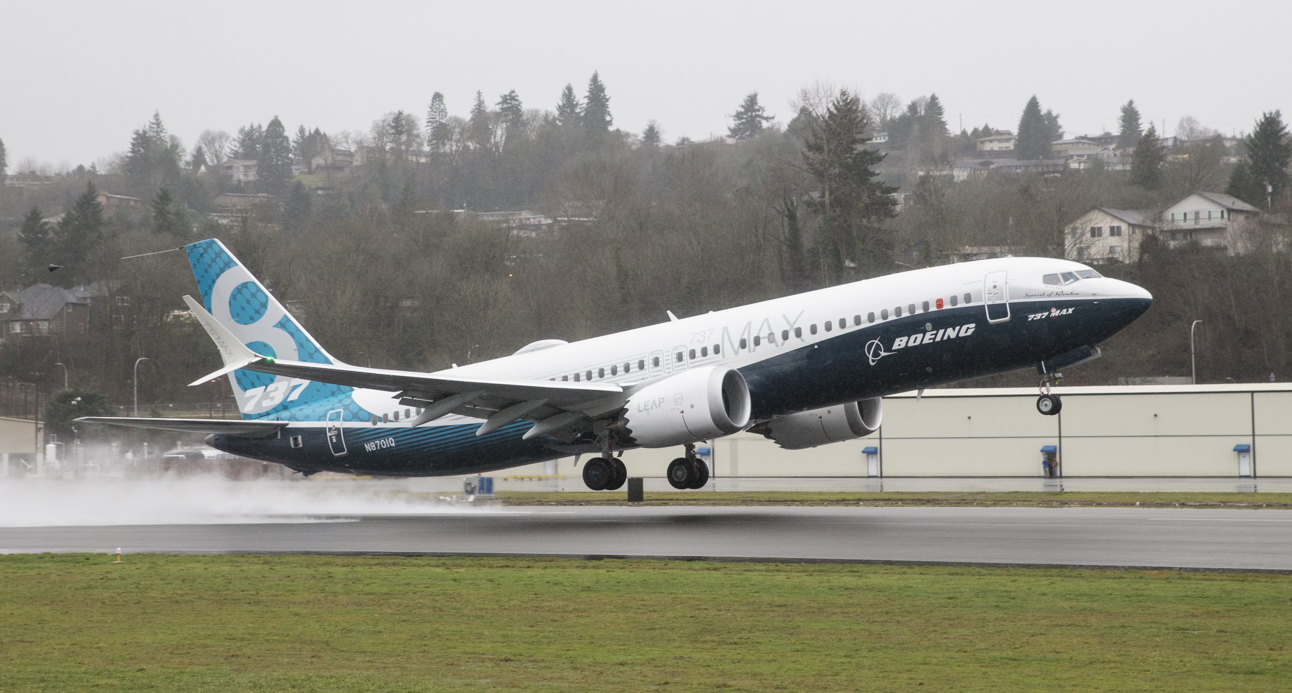Boeing Holds First Test Flight For 737 MAX Aircraft