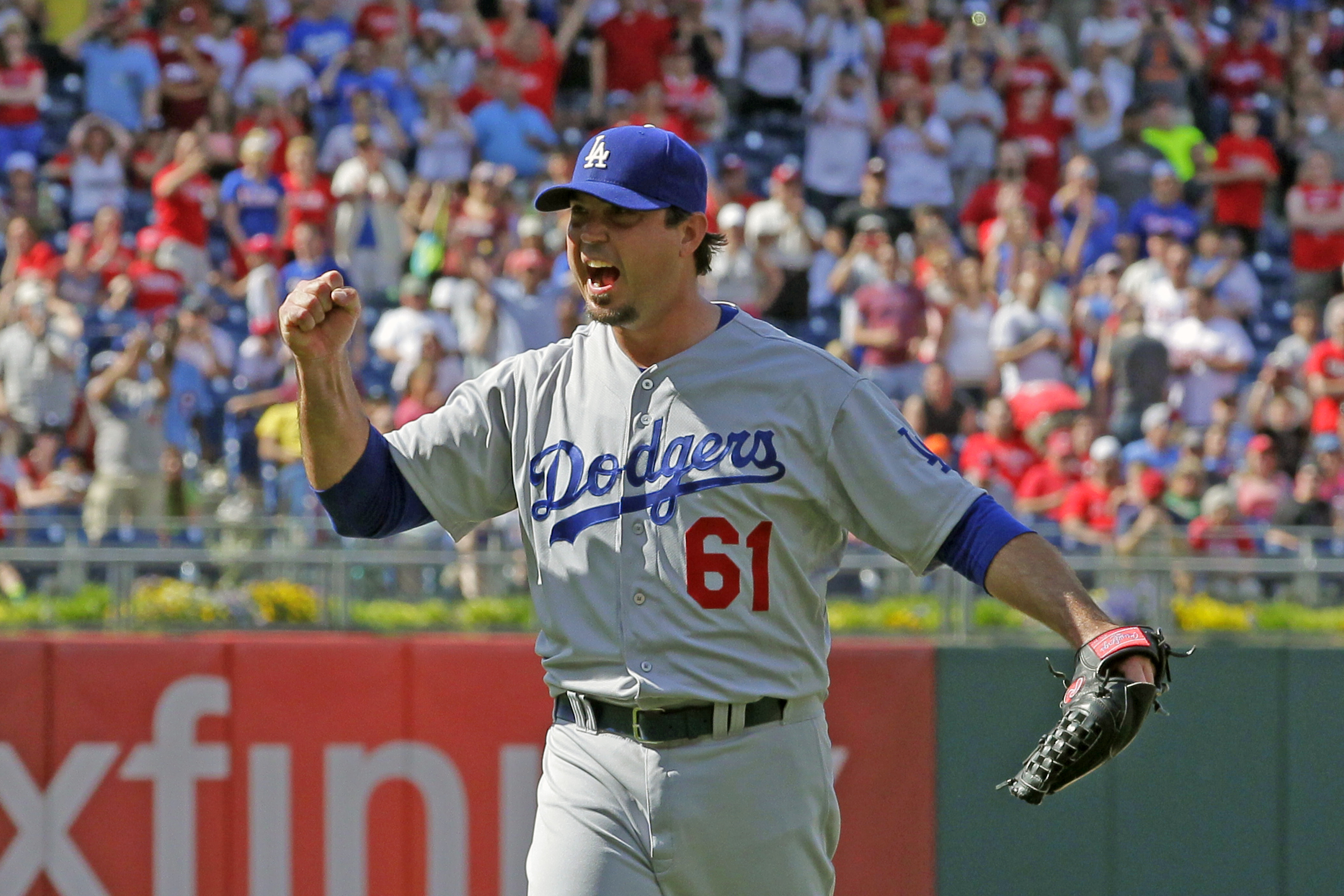 Los Angeles Dodgers v Philadelphia Phillies