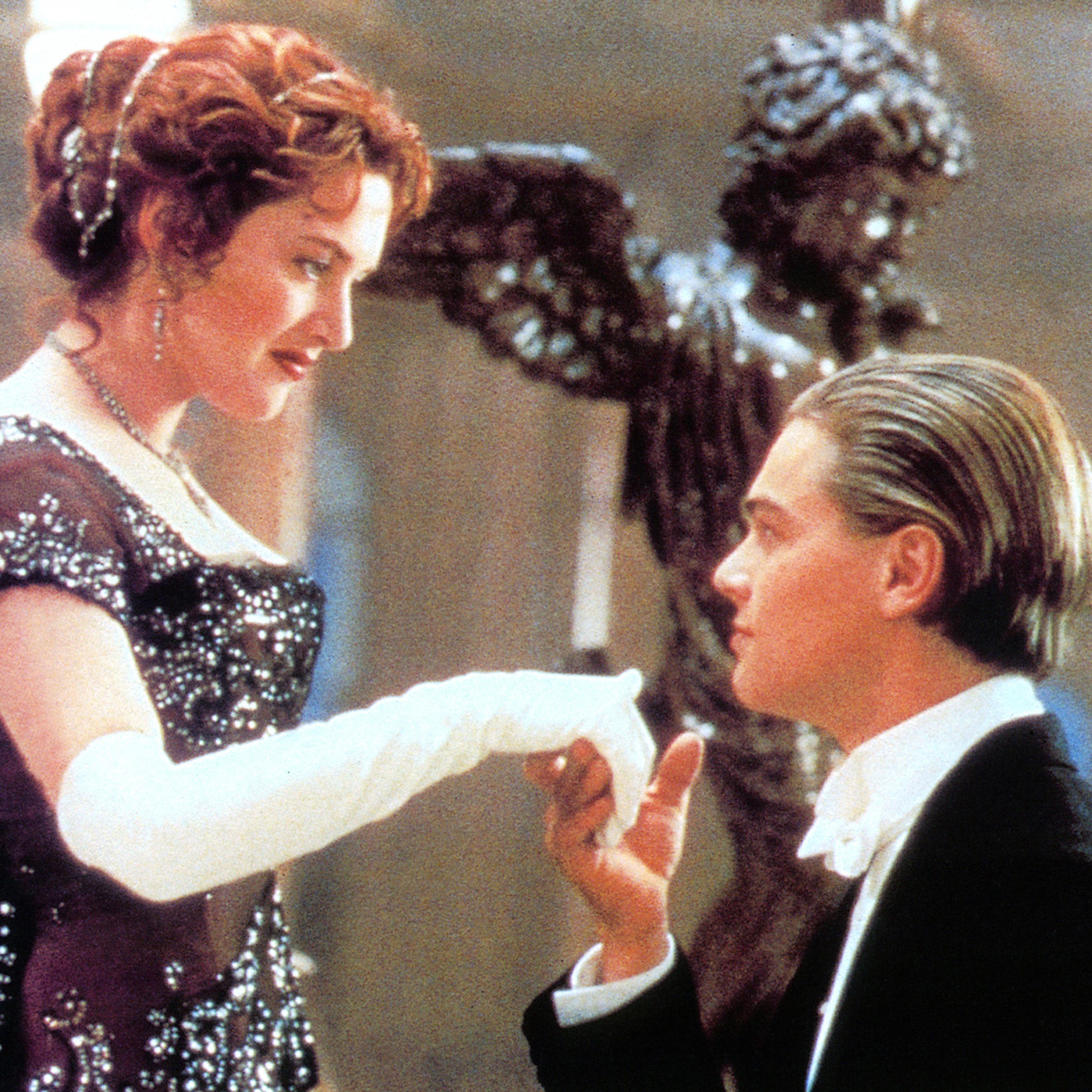 Kate Winslet And Leonardo DiCaprio In 'Titanic'