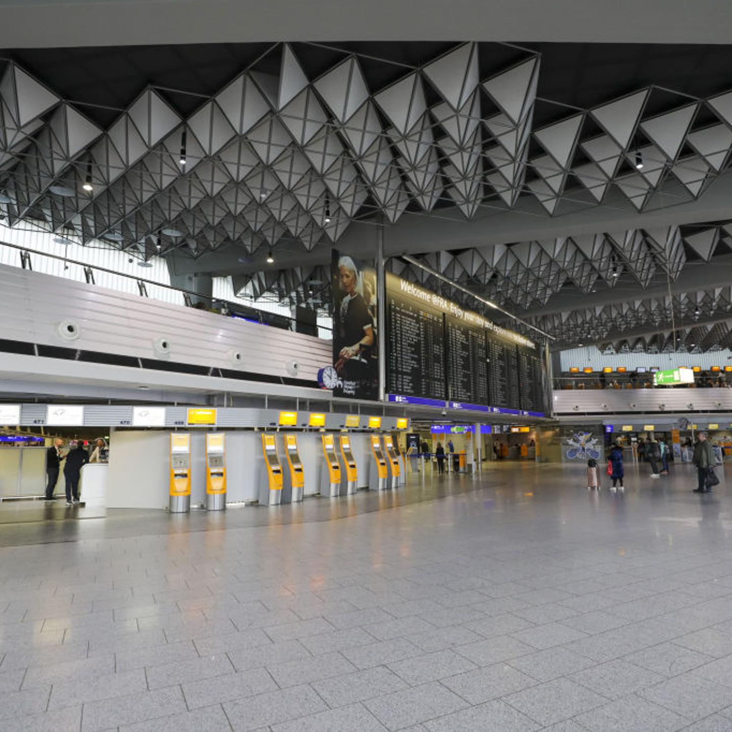 European Airports Ahead of U.S. Travel Ban