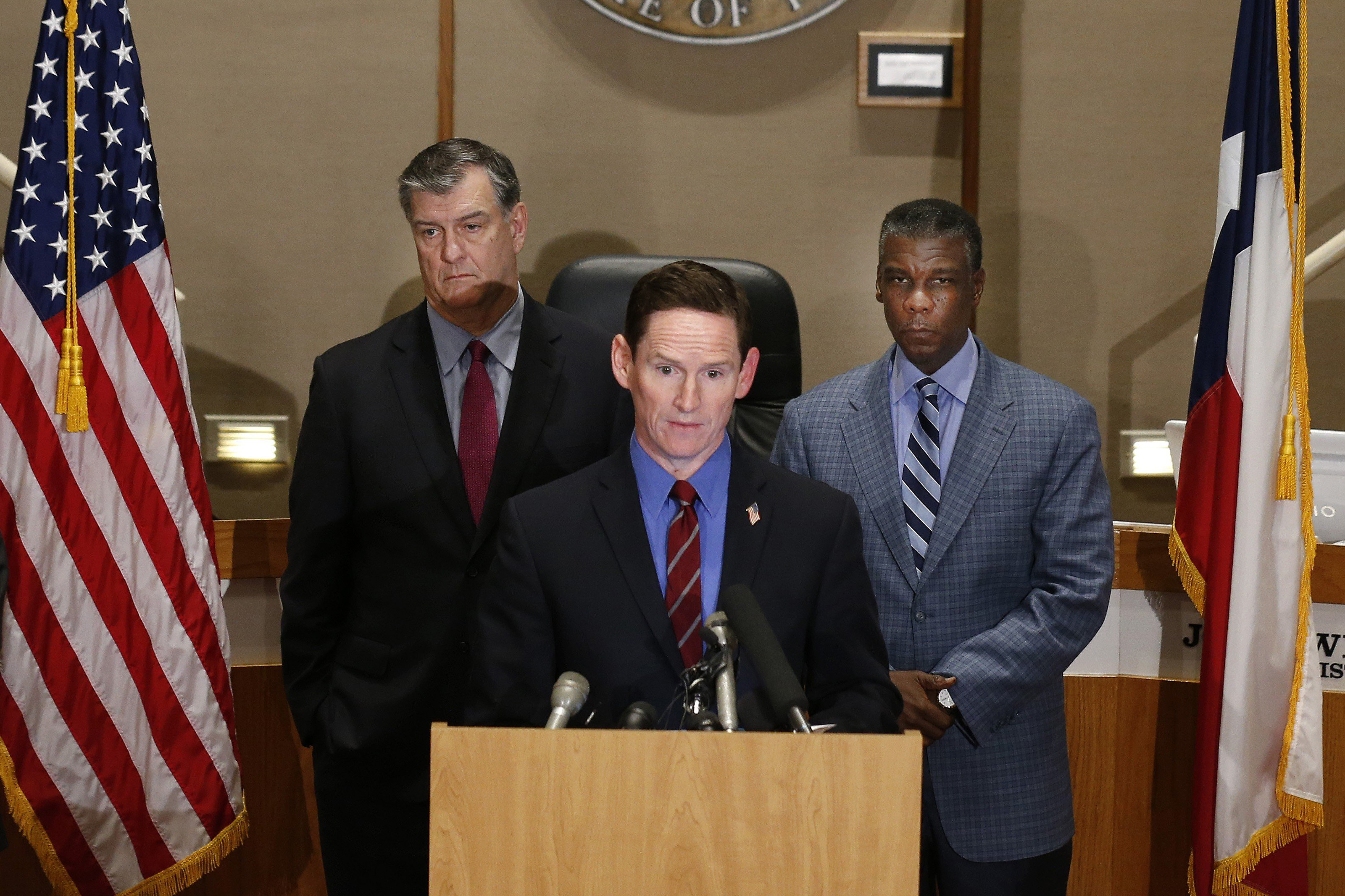 Dr. Daniel Varga, Chief Clinical Officer, Senior Executive Vice President, Dallas Mayor Mike Rawlings, Dallas County Judge Clay Jenkins and Dallas County Human and Health Service Director Zach Thompson held a news conference about the new Ebola case on O