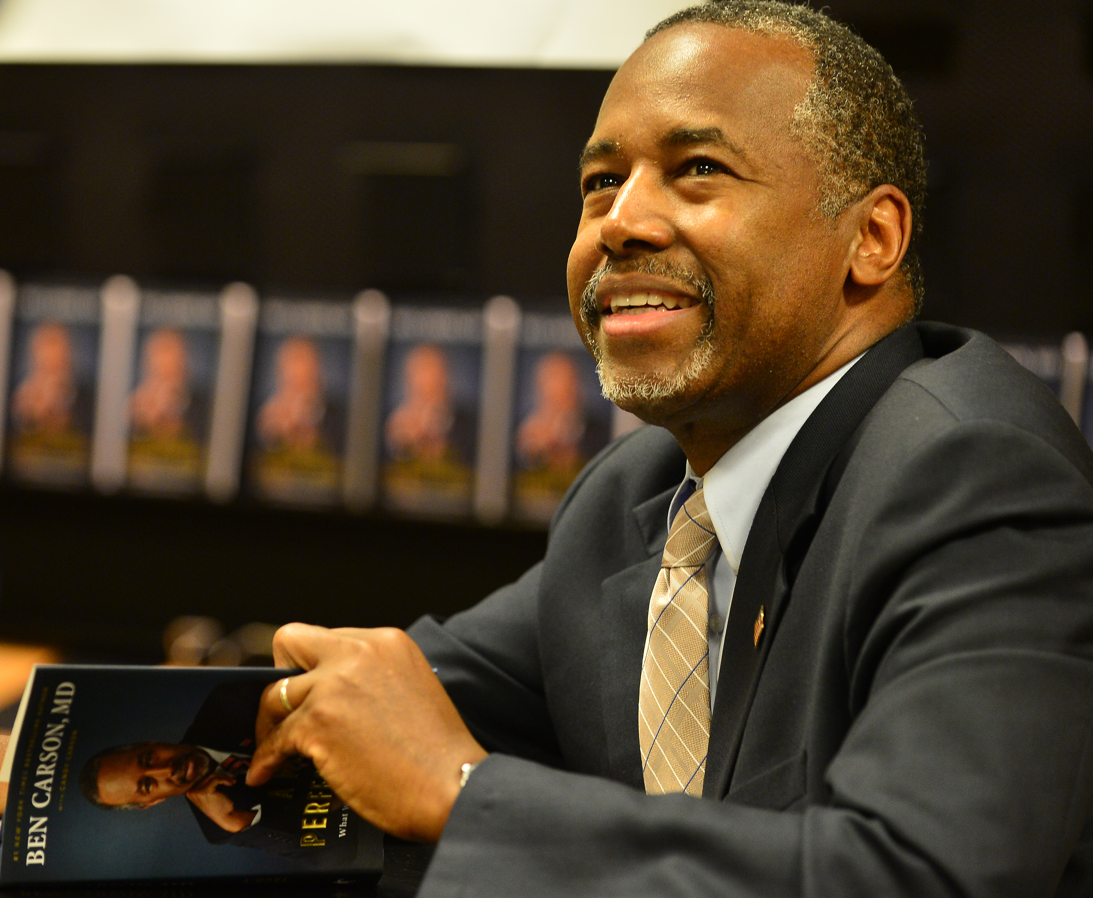Ben Carson Book Signing at Barnes &amp; Noble