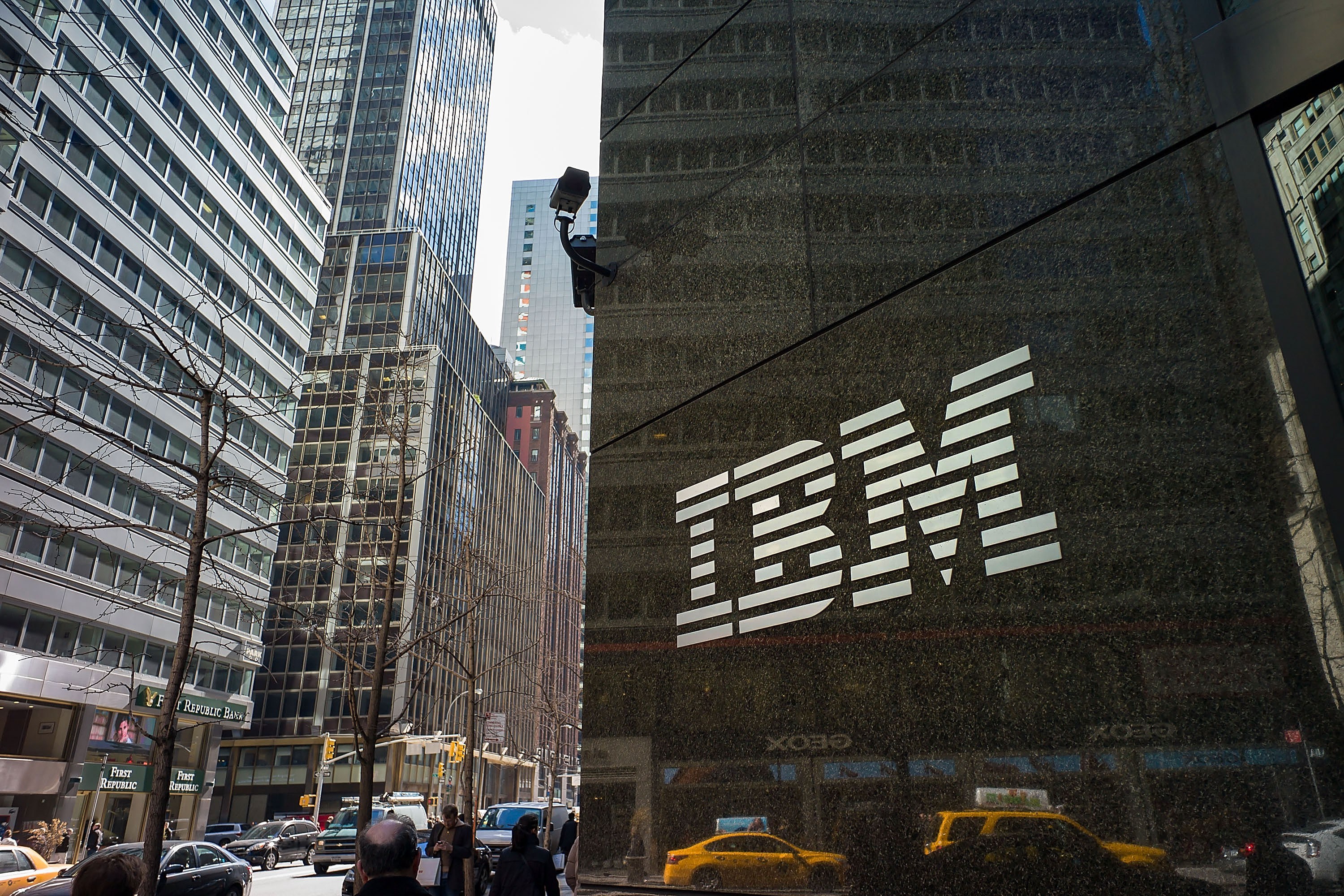 New York City Exteriors And Landmarks