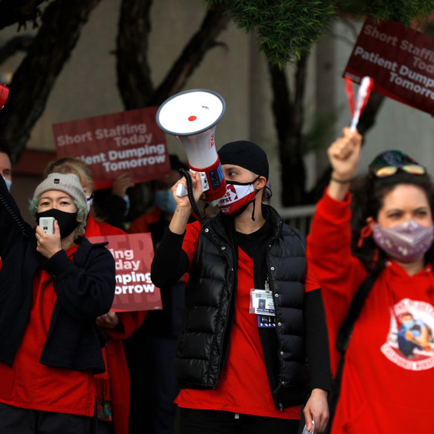 California Nurses Picket Kaiser, Claiming Unsafe Working Conditions