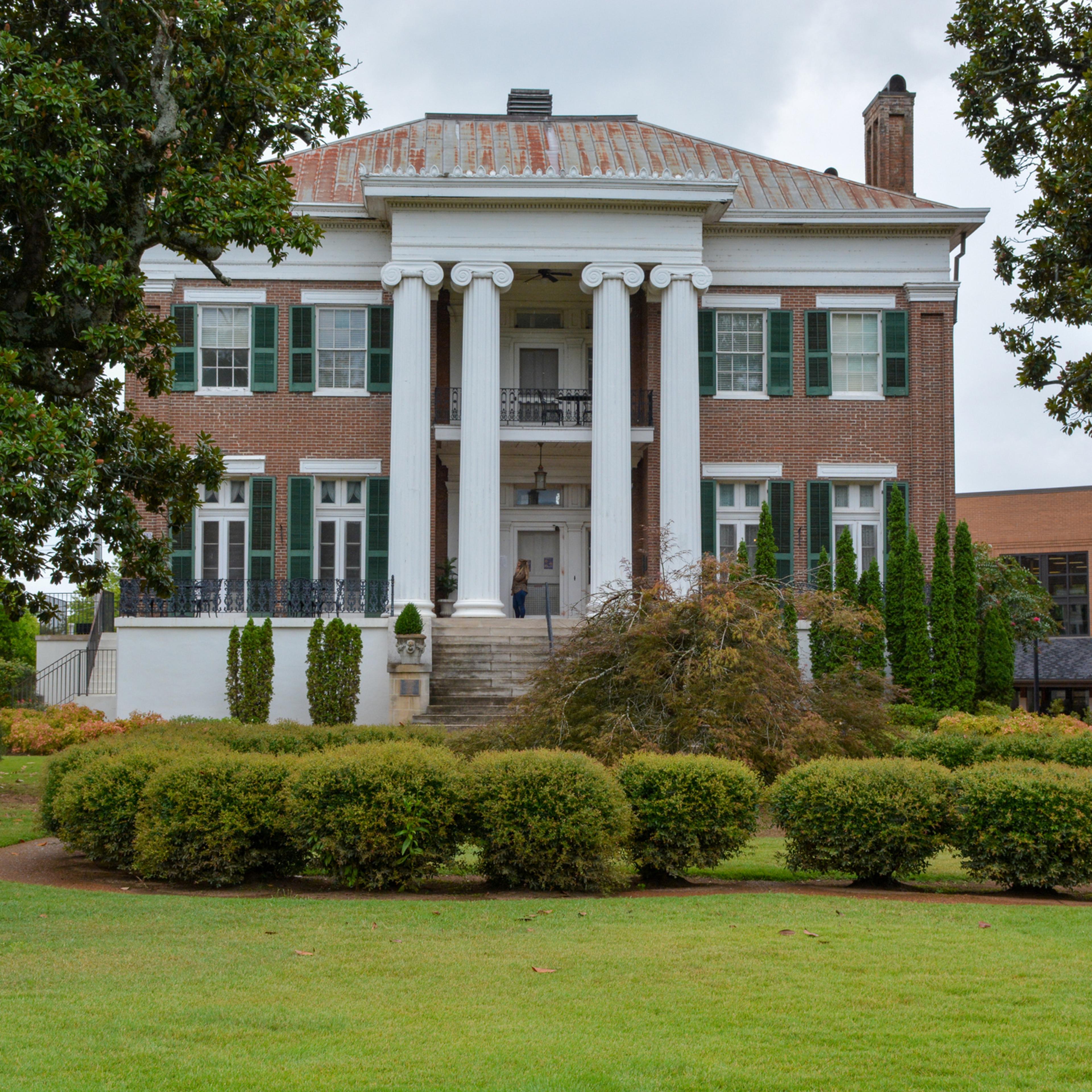 Rogers Hall at University of North Alabama