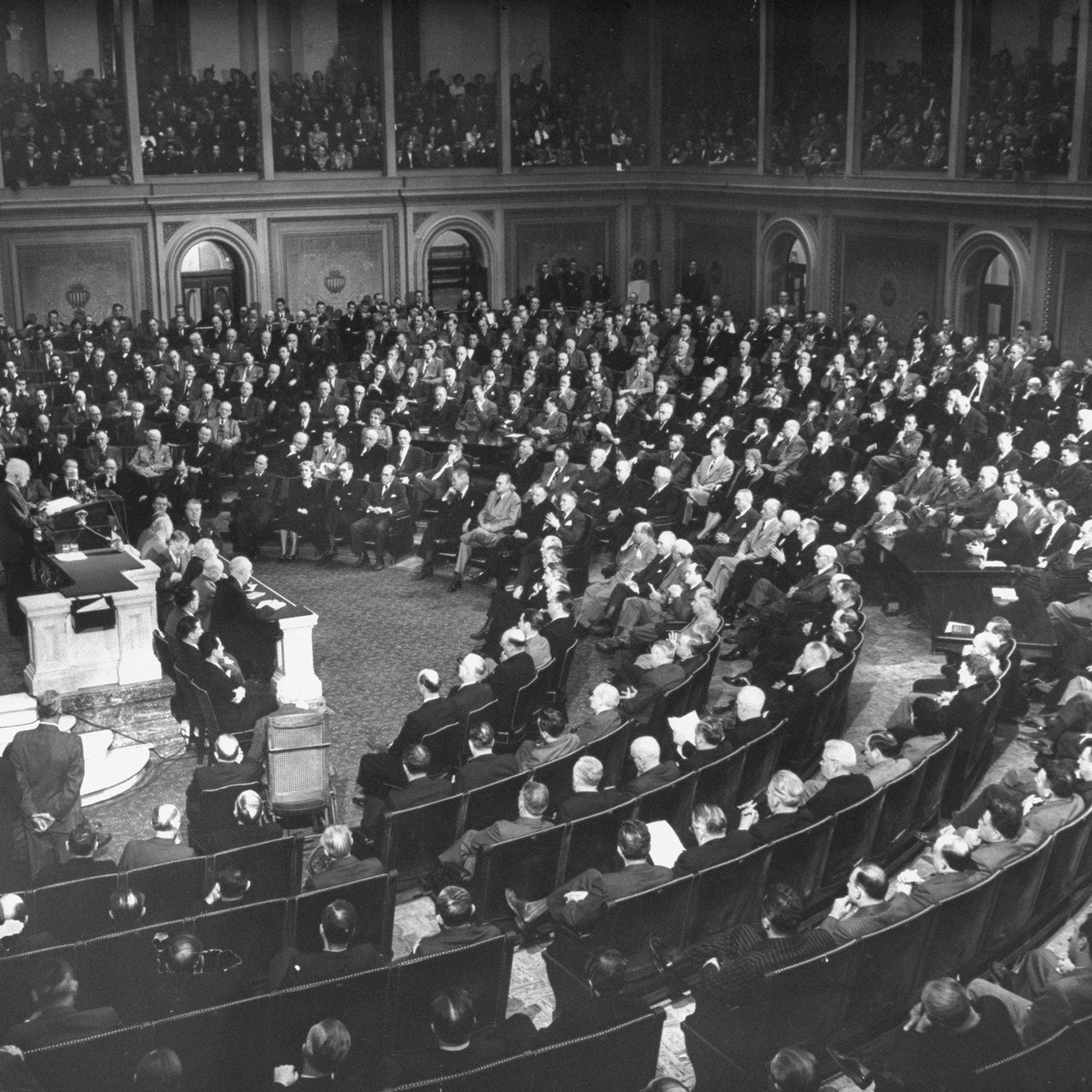 President Harry S. Truman delivering the State of the Union address in 1948.