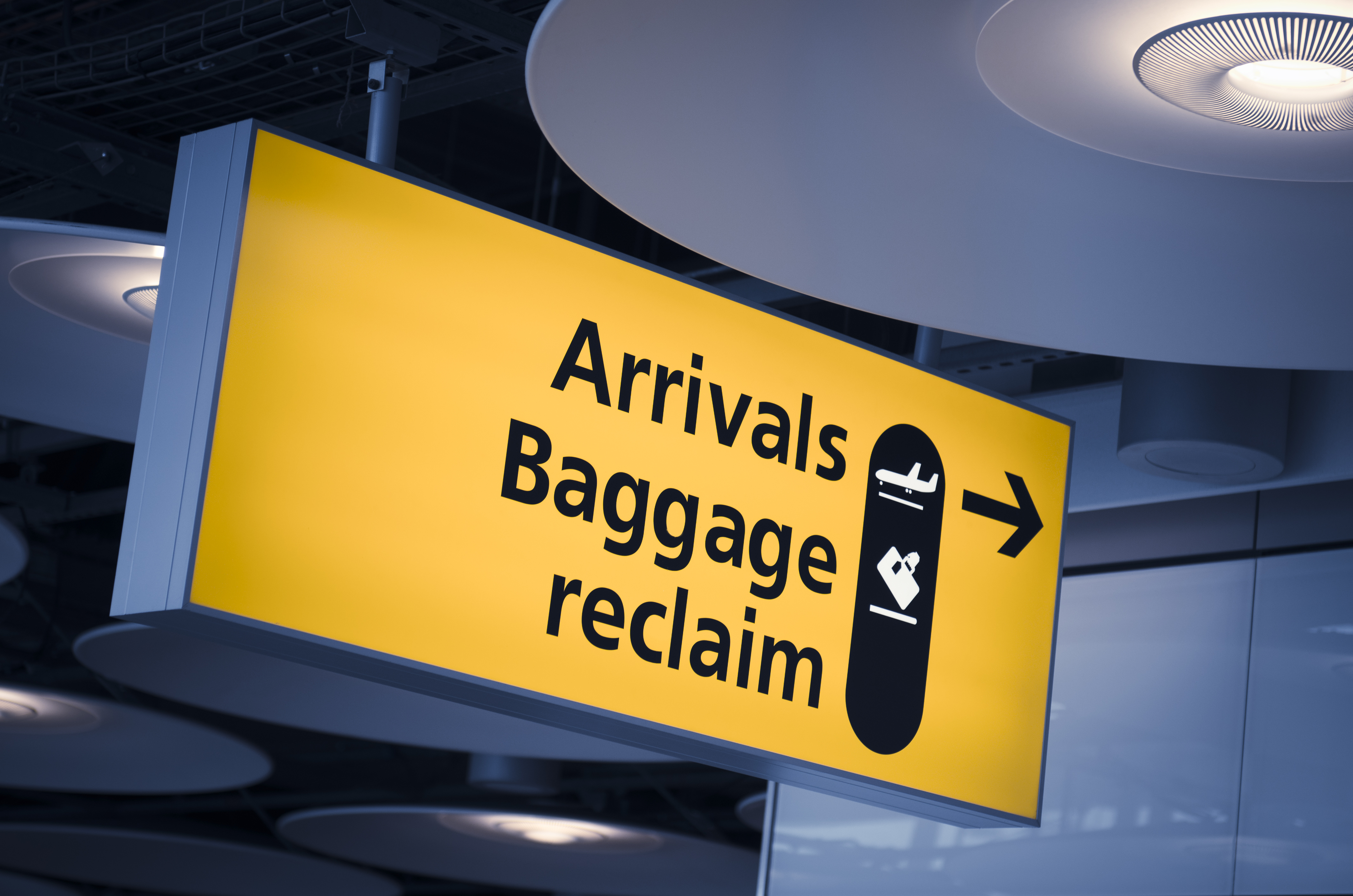 heathrow-arrival-sign