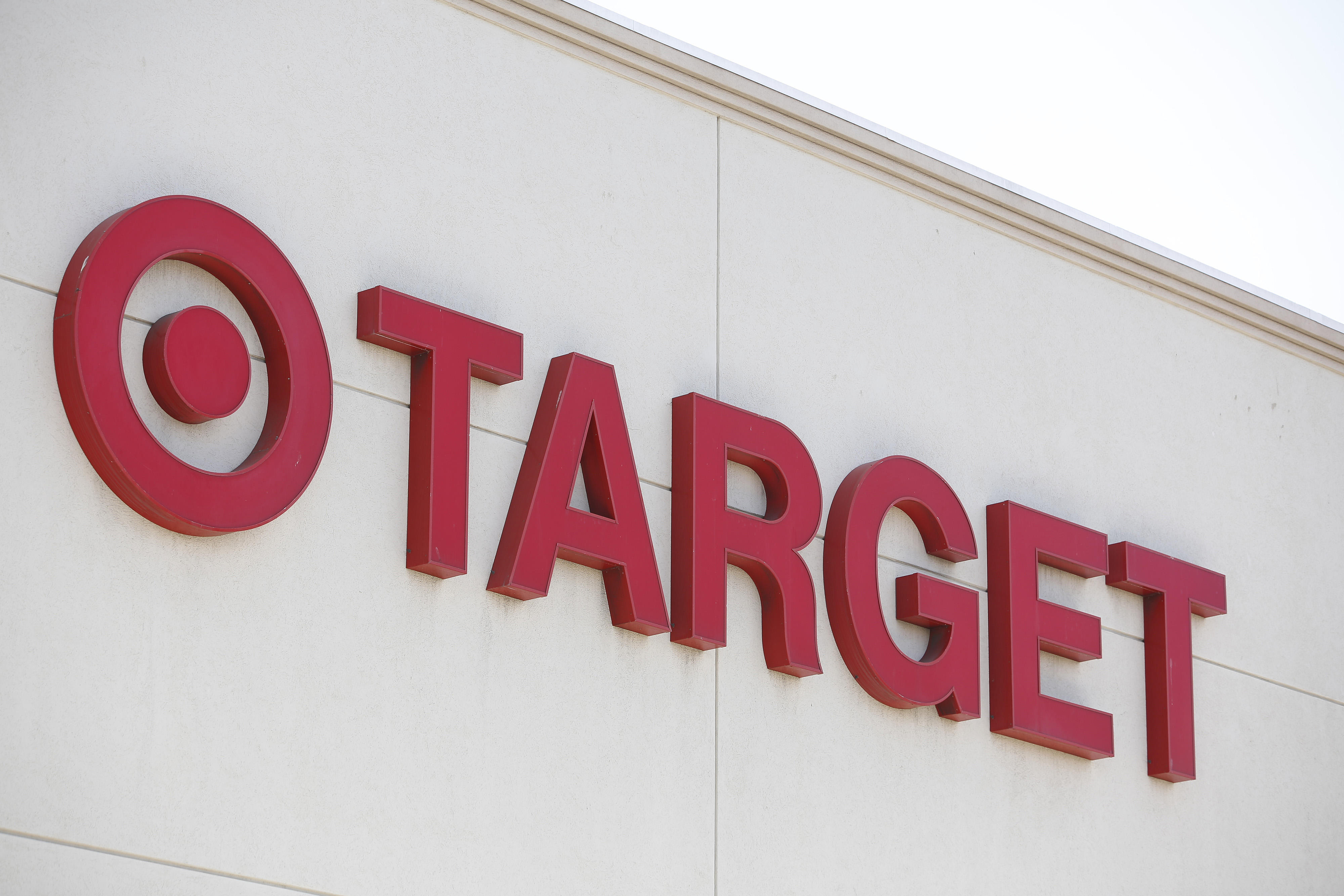 Target Bob DeRhodes