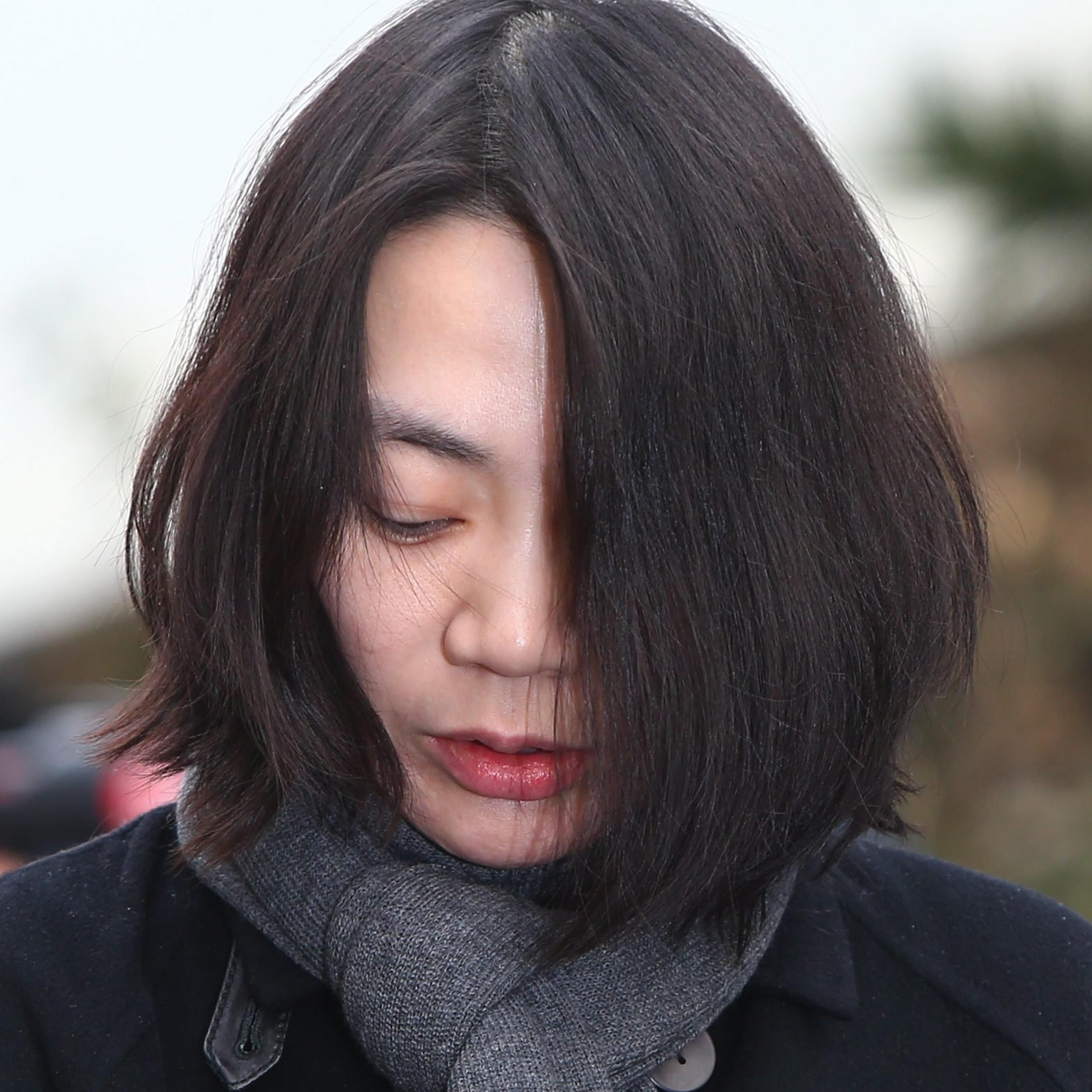 Summons of former Korean Air vice president