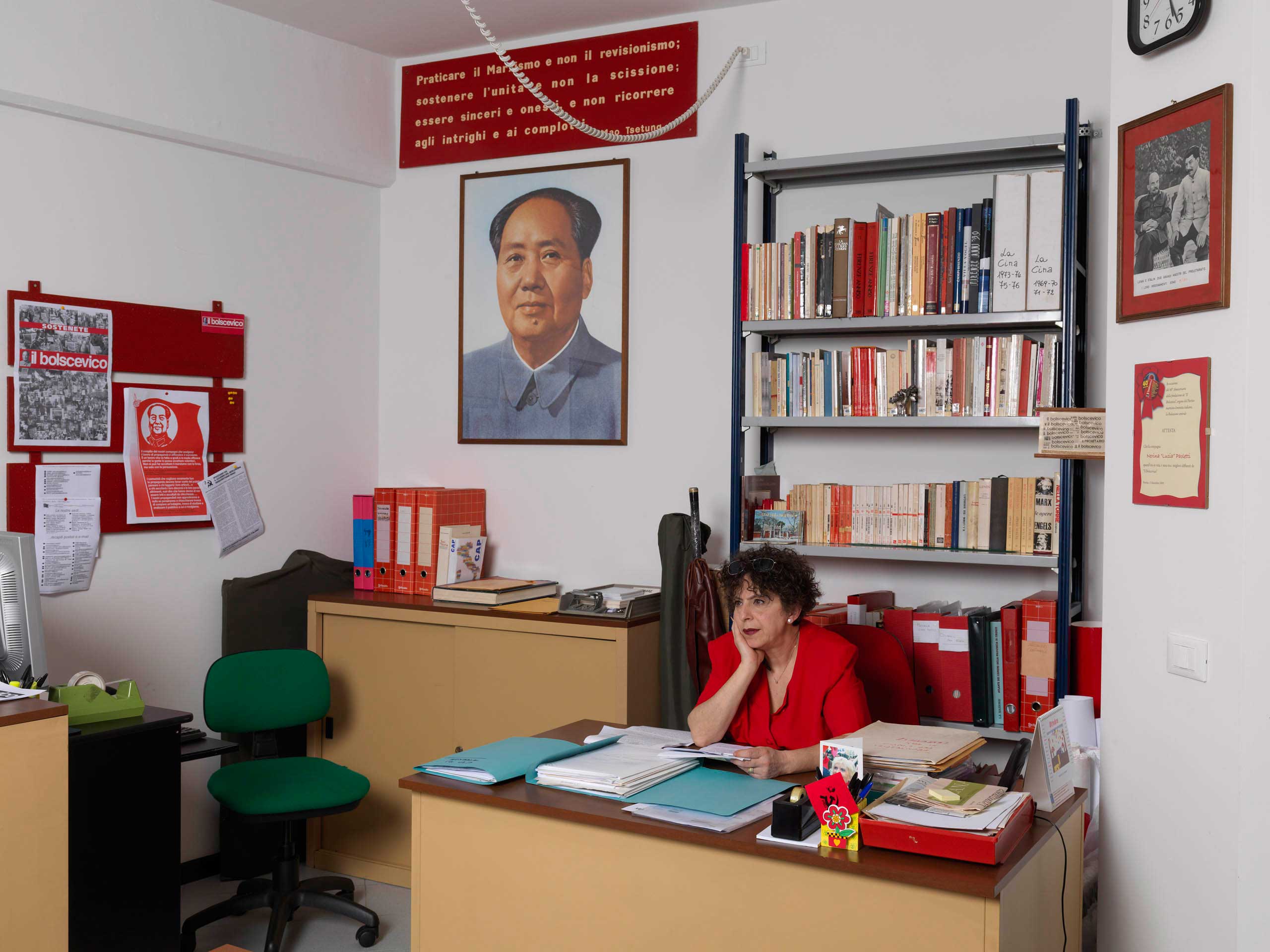 Partito Marxista-Leninista Italiano, sede centrale (head office) in Florence. Cinzia, membro della cellula "Nerina 'Lucia' Paoletti" in Florence.