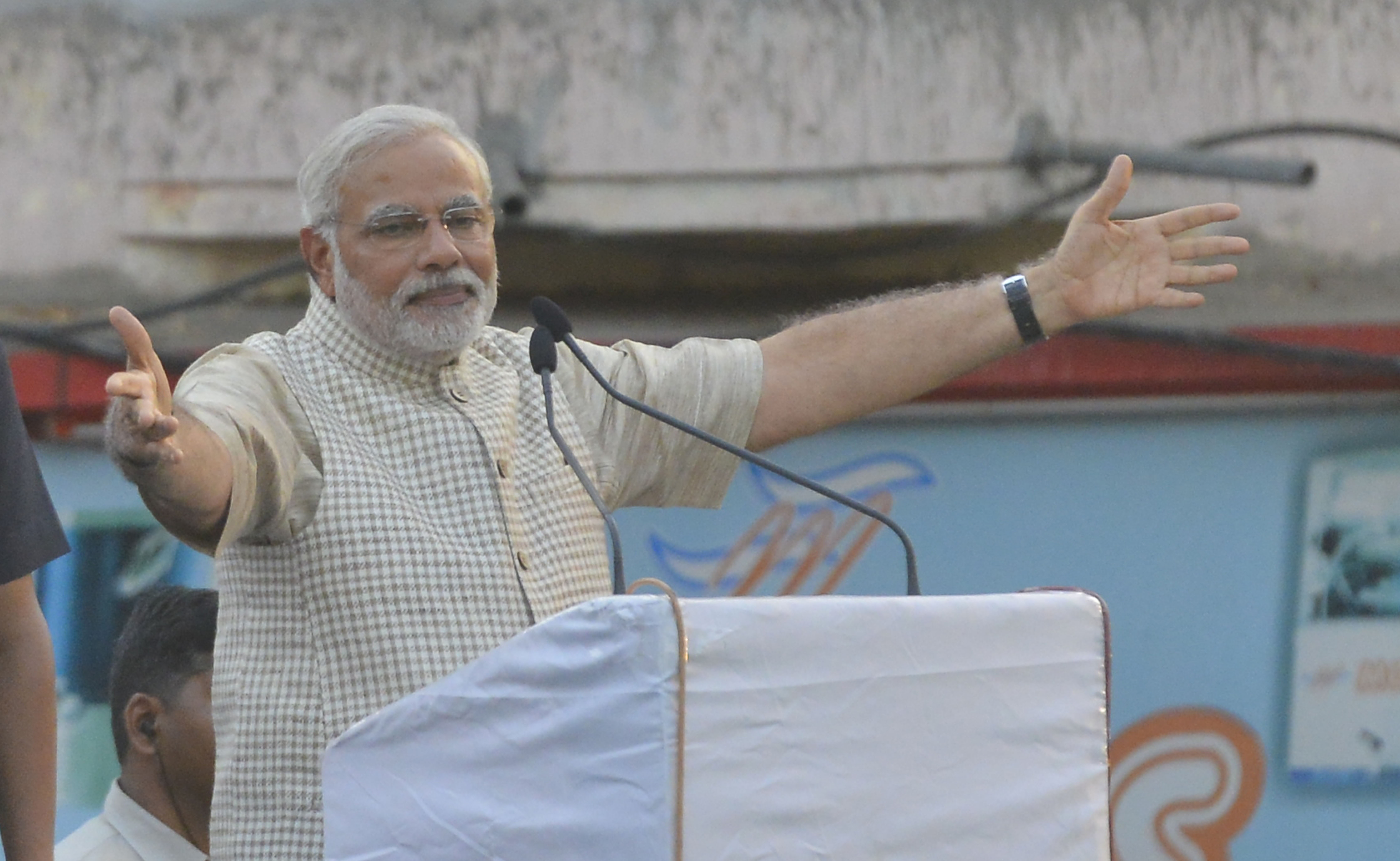 Narendra Modi addressing a rally in Vadodara